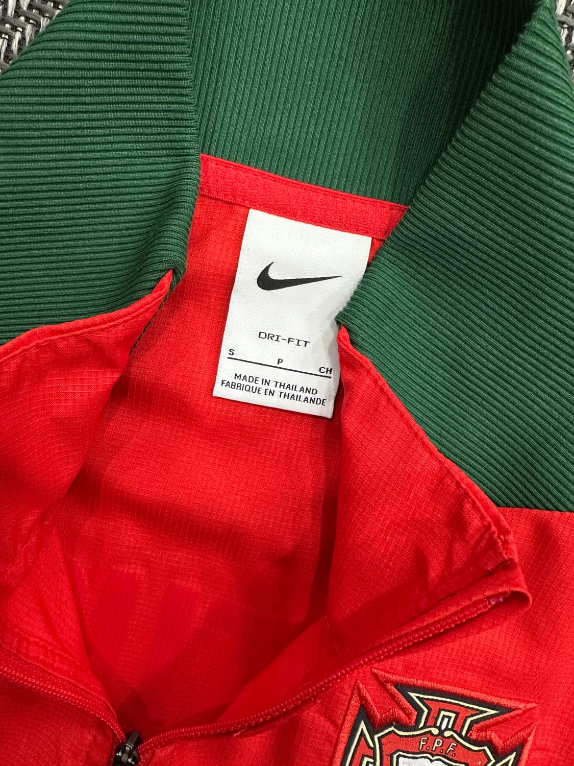 나이키 포르투칼 바람막이 상품이미지3