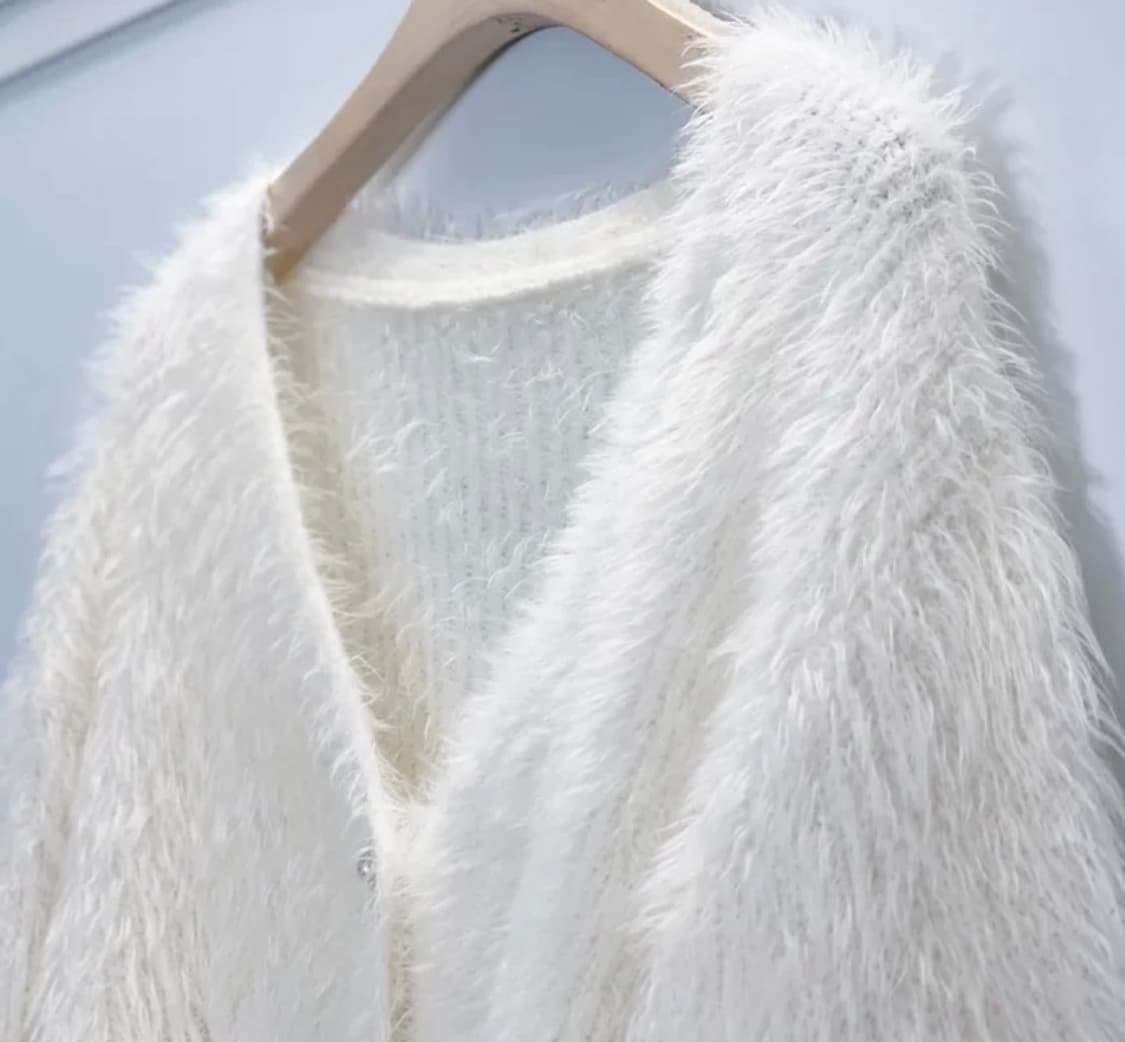 진주 앙고라 퍼 크롭 가디건 상품이미지3