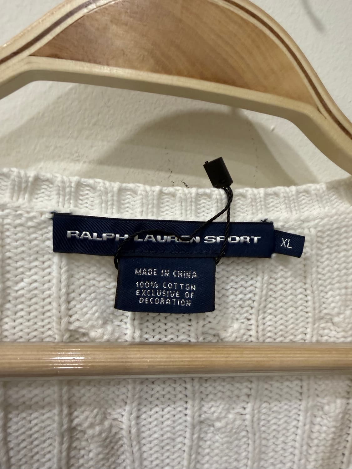 60. 폴로 브이넥 꽈배기 니트 상품이미지2