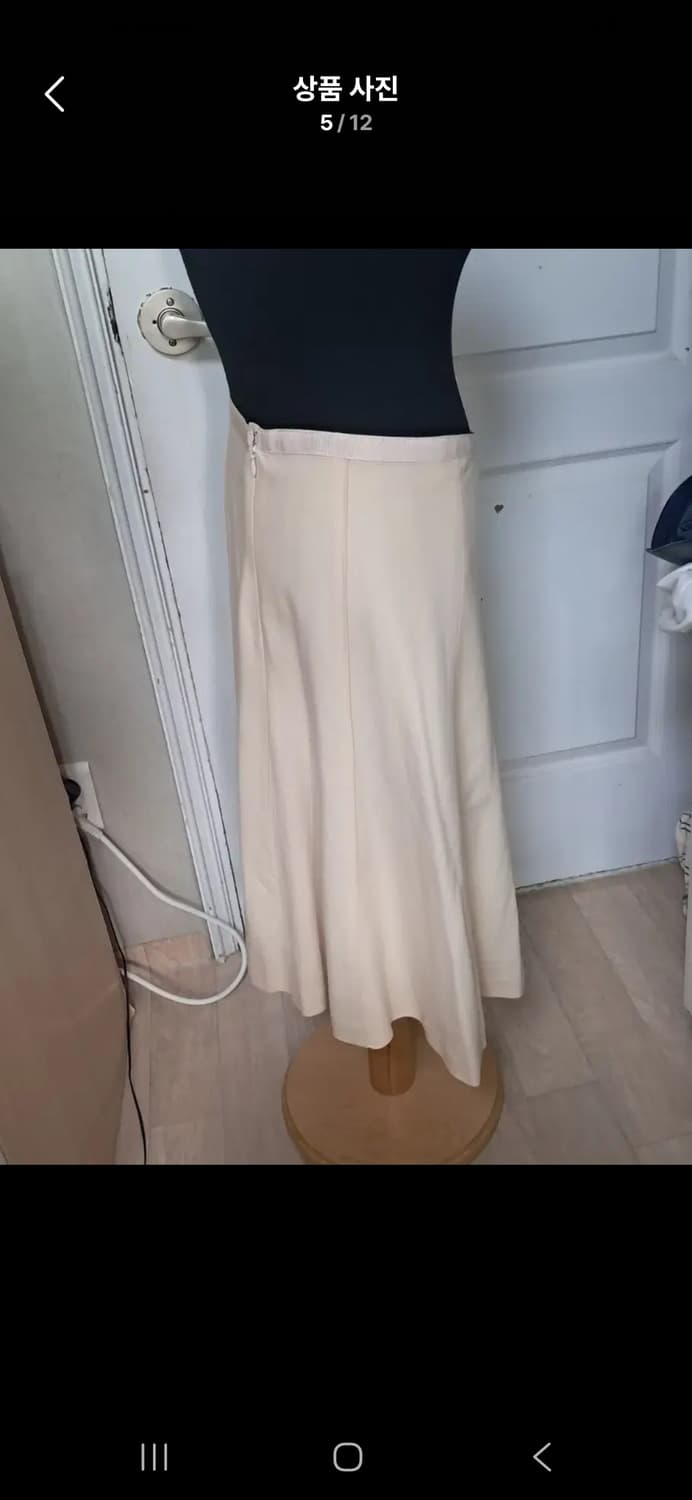 Theory 띠어리 베이지 울 스커트(4사이즈- 약 55~날씬66) 상품이미지4