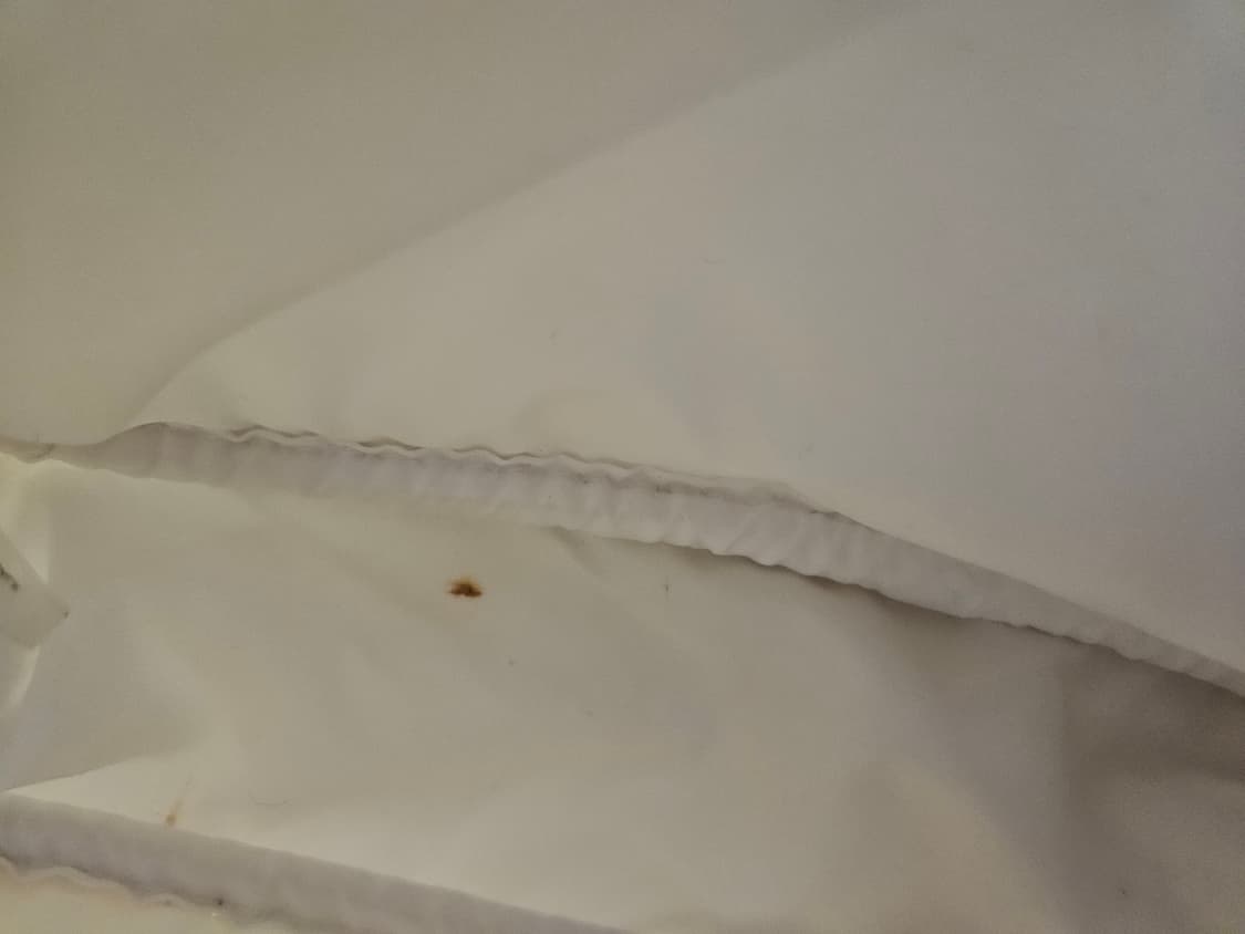 샤넬 스킨케어 파우치 상품이미지2