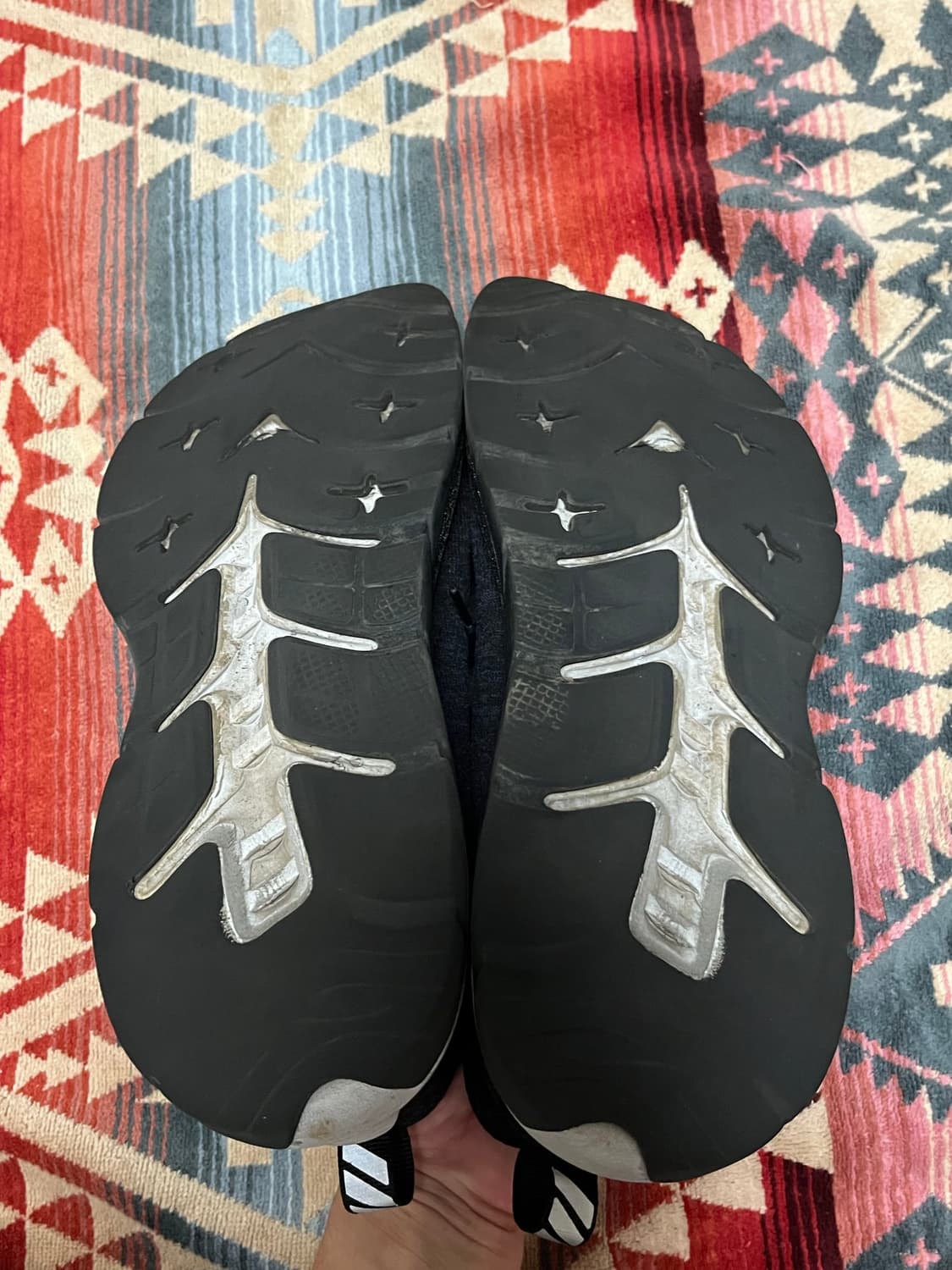 Hoka one one mach fly at night 상품이미지4