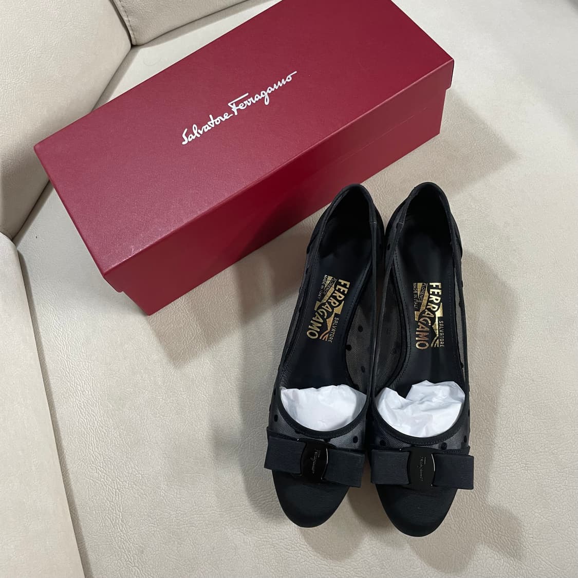 페라가모 바라 도트 펌프스-블랙 상품이미지5