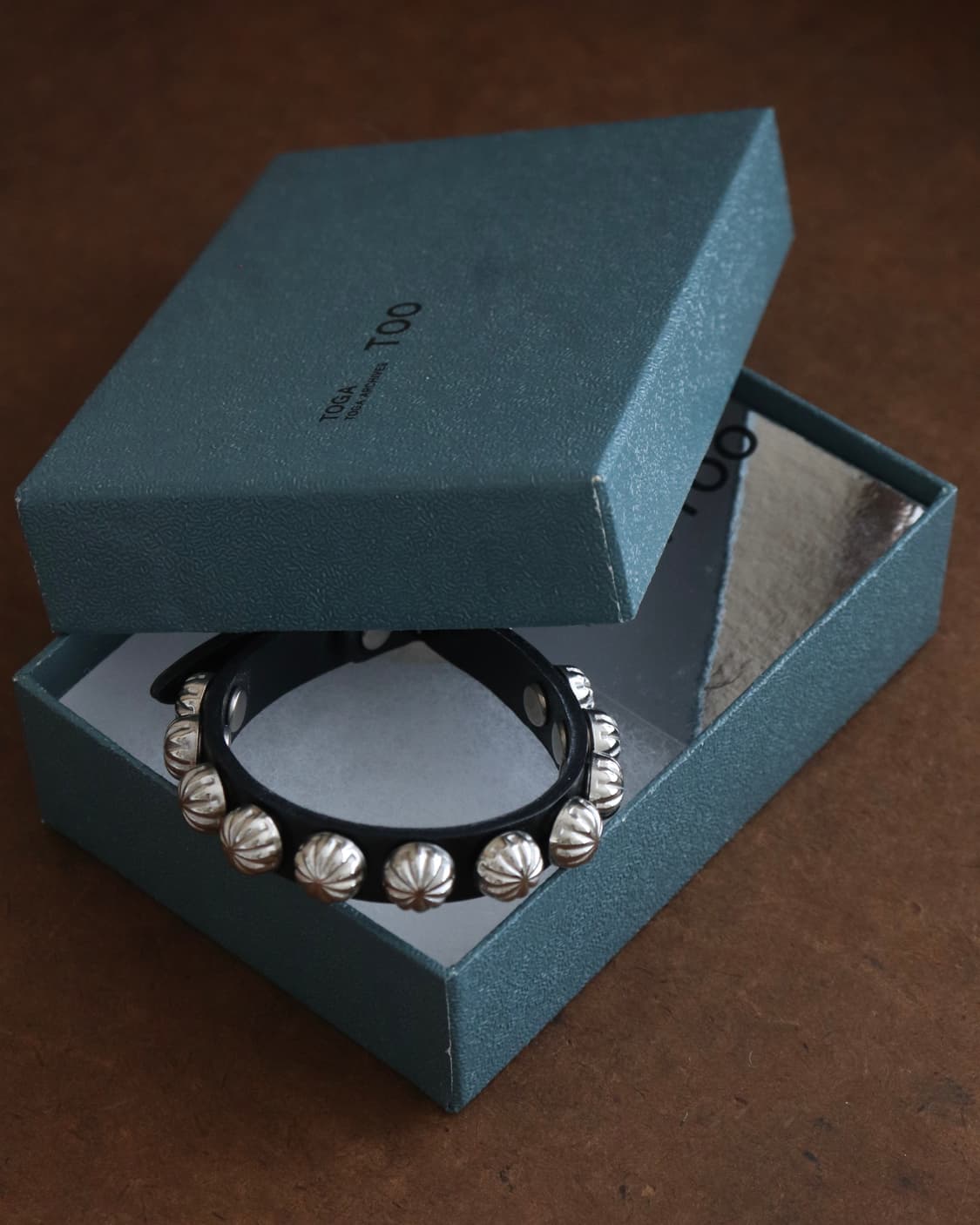 [Toga] Silver Concho Bangle 상품이미지1