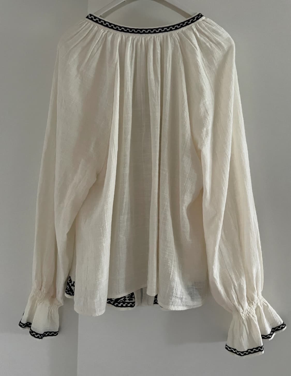 자라 자수 블라우스  상품이미지6