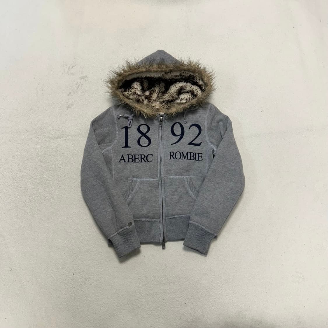 Abercrombie Grey Wolfjo Hoodie Zip-up 상품이미지3