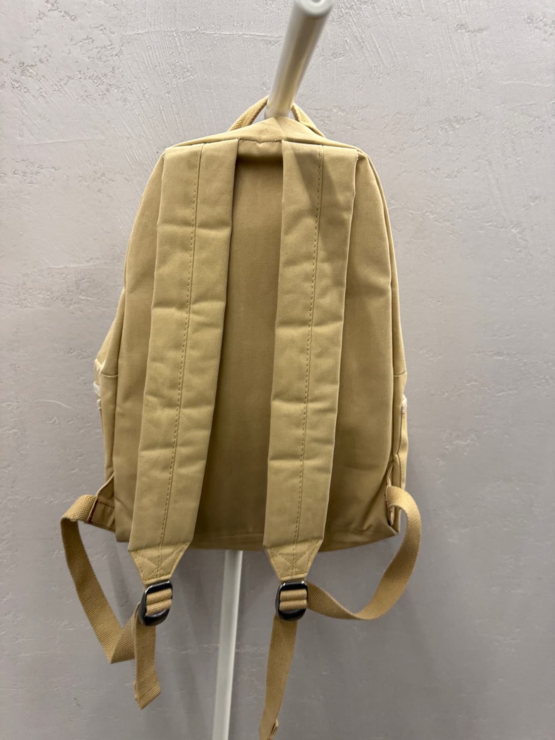 이스트팩 패디드 파커 베이지 백팩 상품이미지5