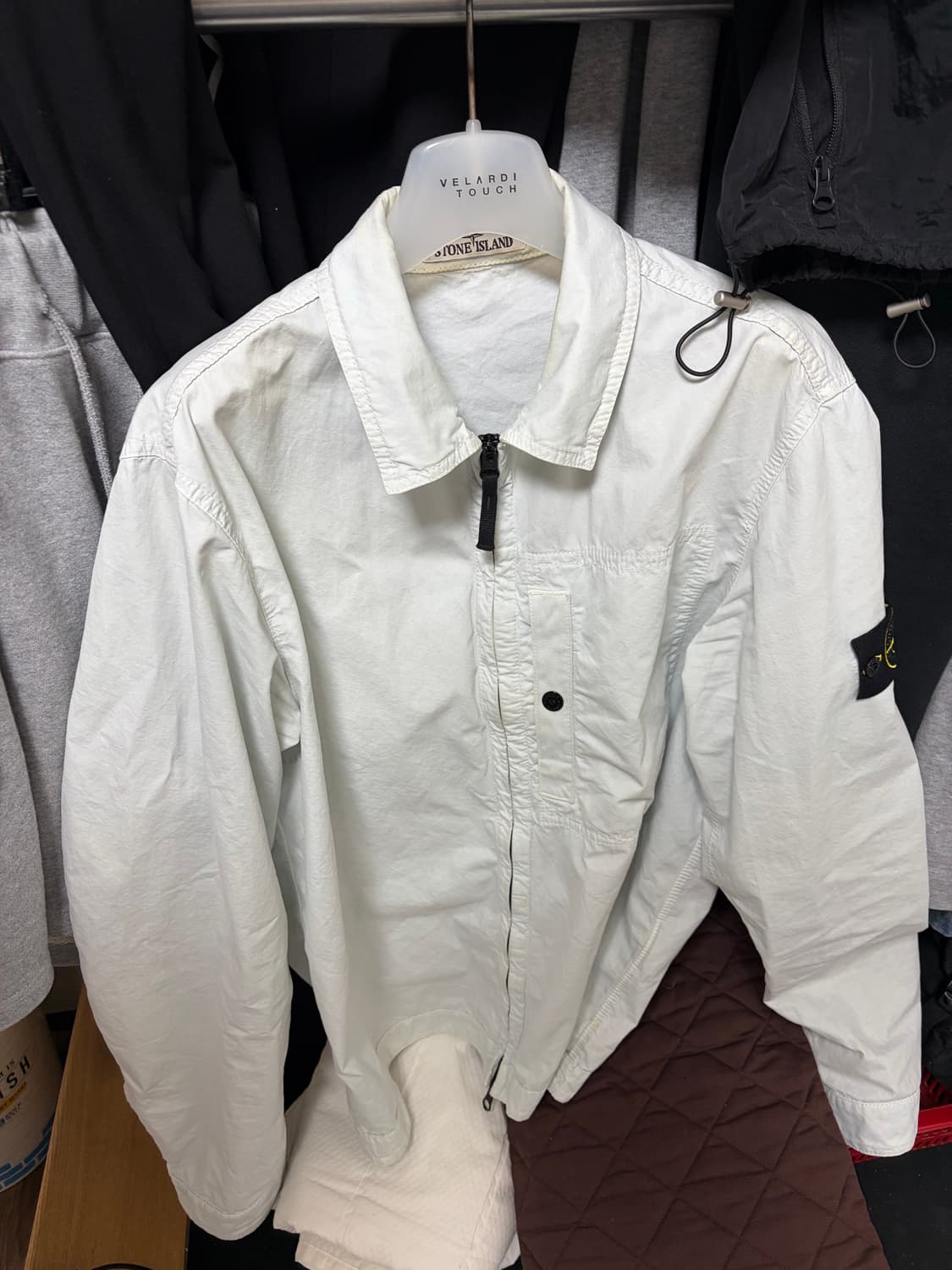 스톤아일랜드 오버셔츠 25ss 상품이미지2