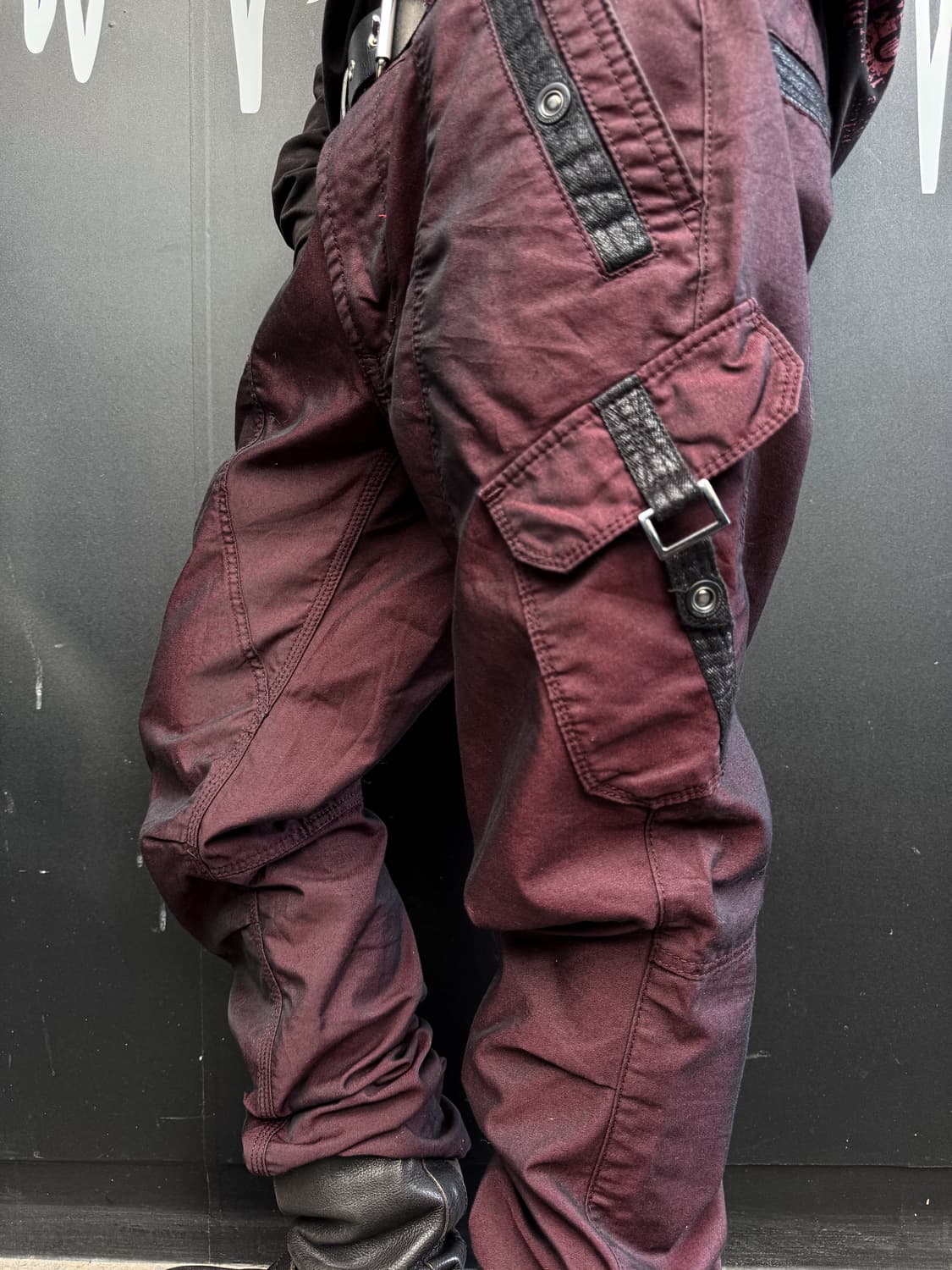 Nicole Club for Men Burgundy Cargo Pants 상품이미지9