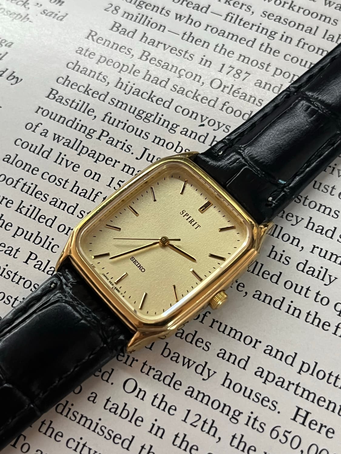 Seiko Quartz Spirit Tank 상품이미지2