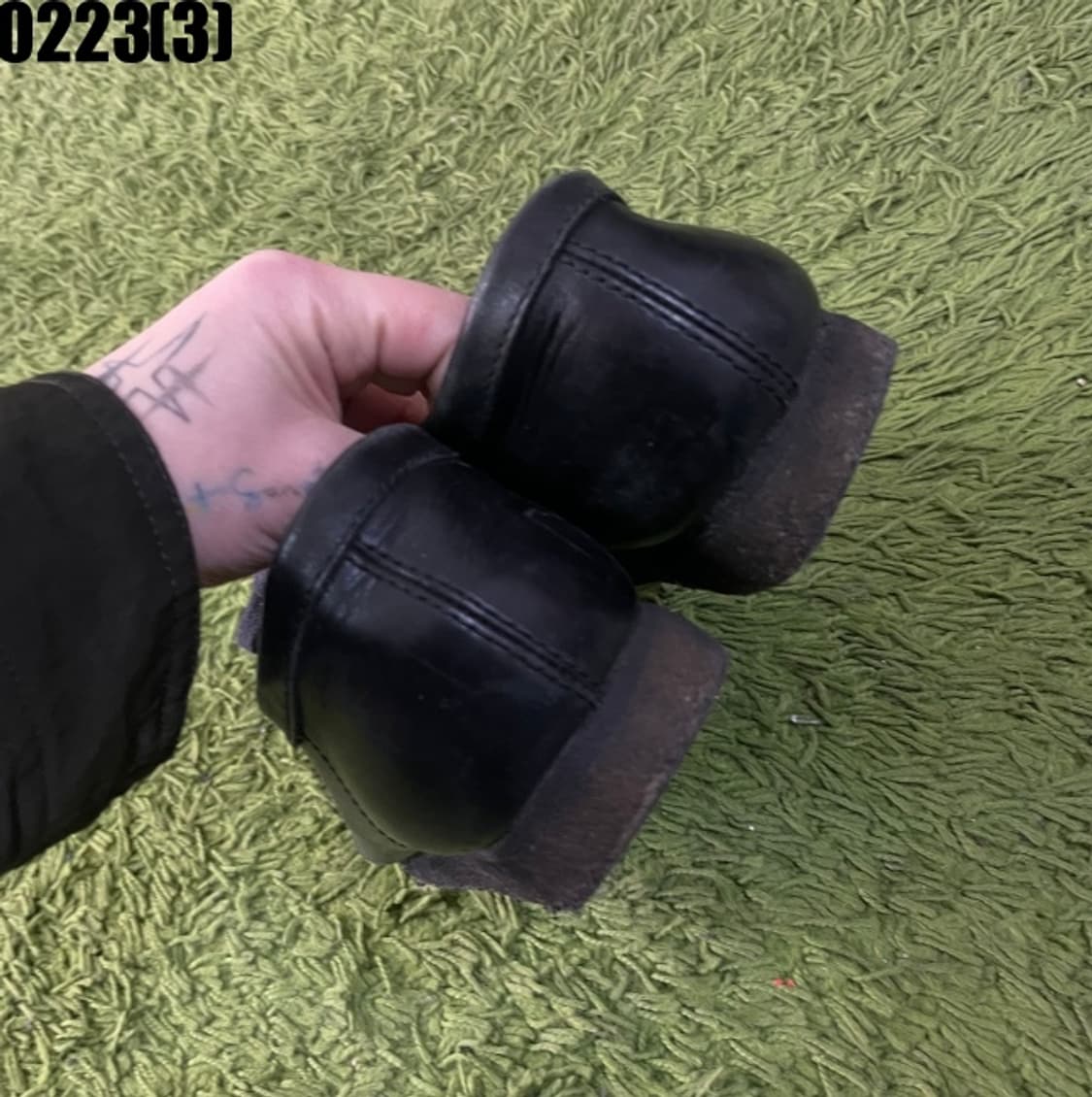 클락스 왈라비 블랙 레더 로퍼 상품이미지2