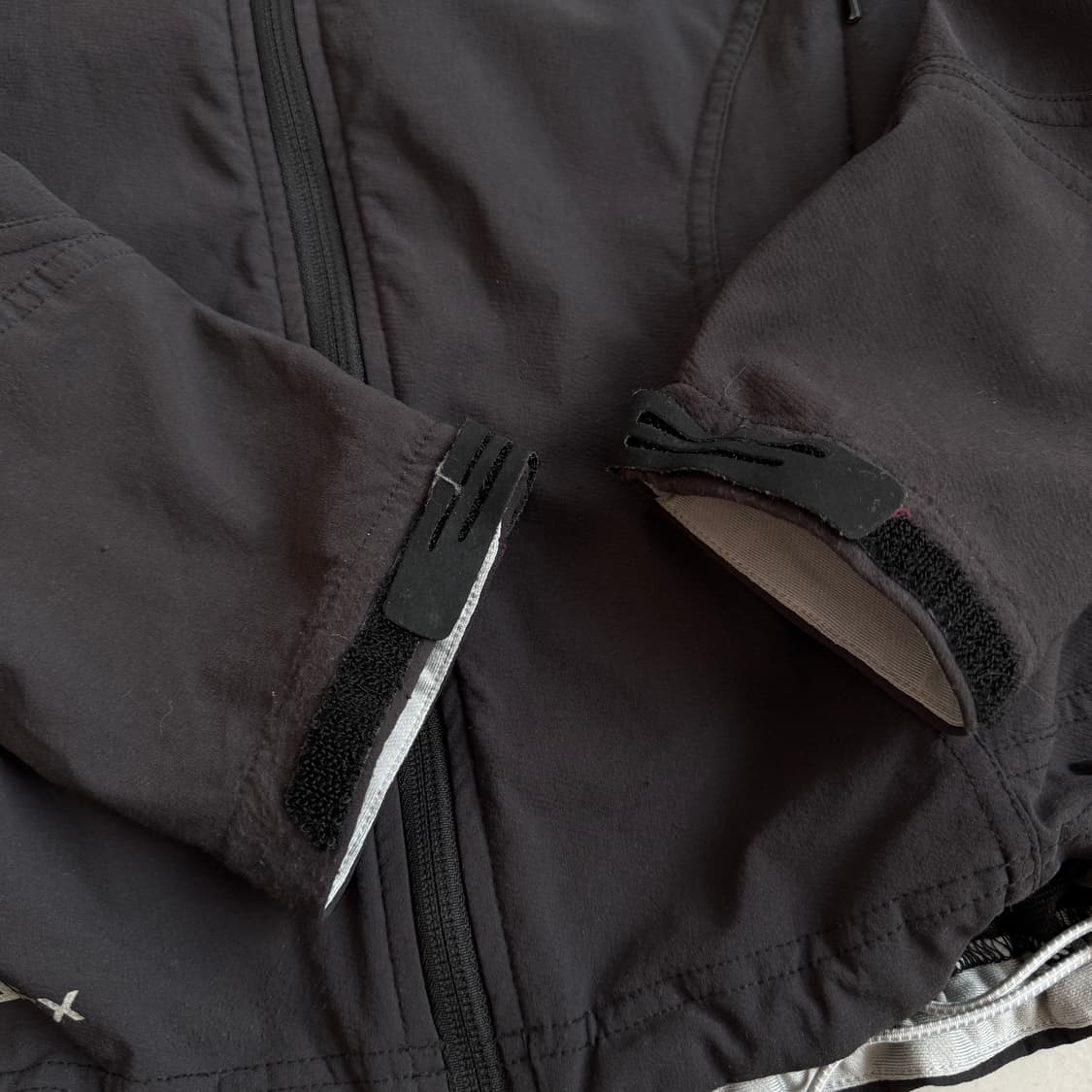 노스페이스 고프코어 플라이트 시리즈 쉘 바람막이 자켓 상품이미지5