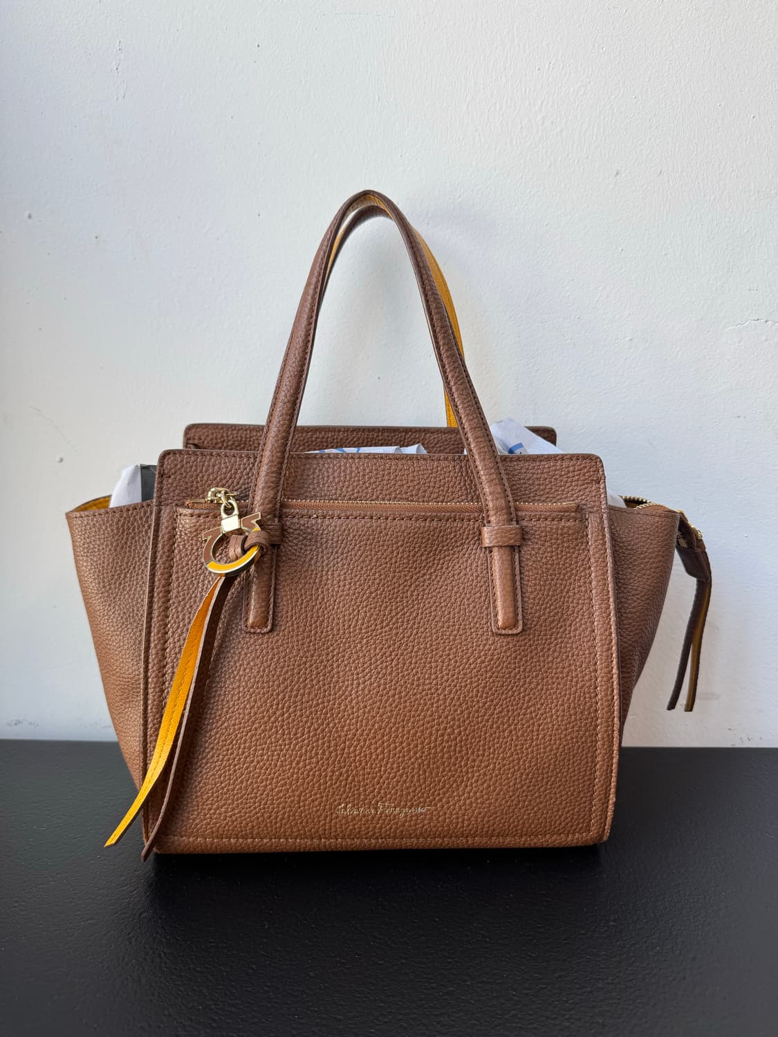 페라가모 토트백(정품) 상품이미지1