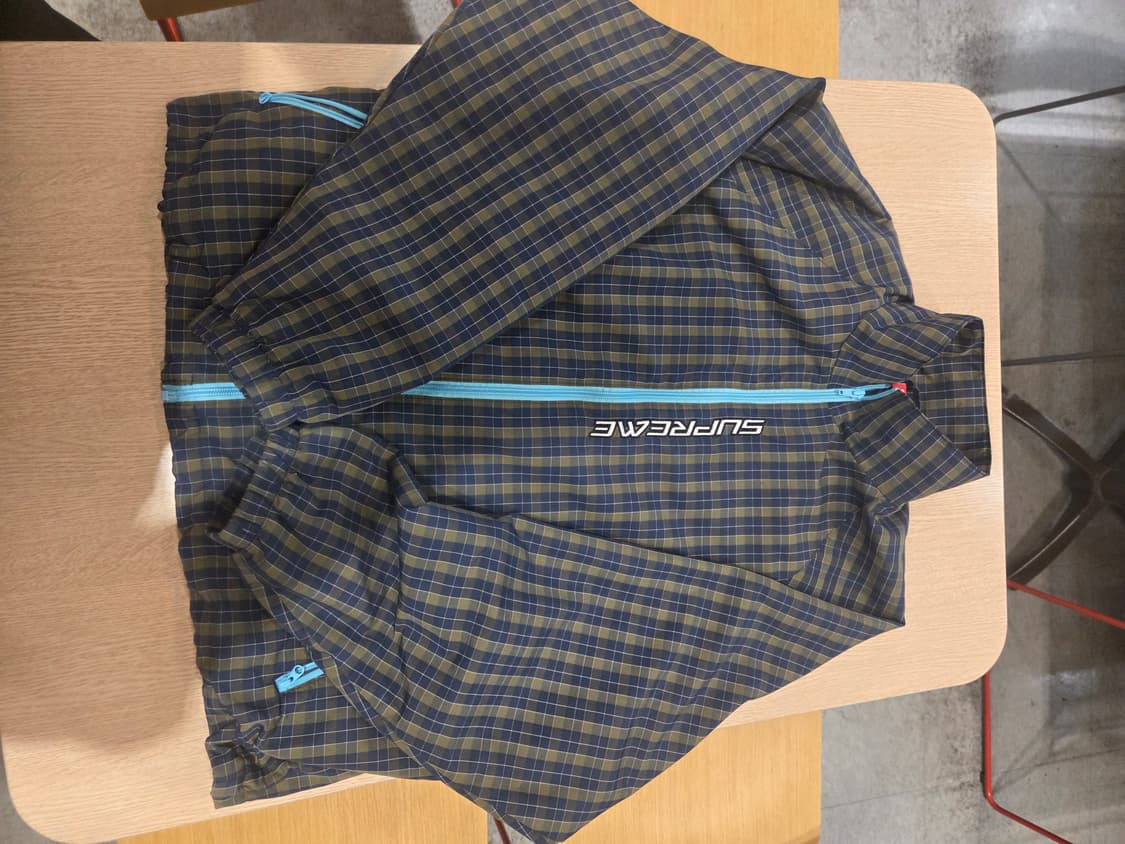 슈프림 플레이드 트랙 자켓 네이비 - 25FW M사이즈 상품이미지3