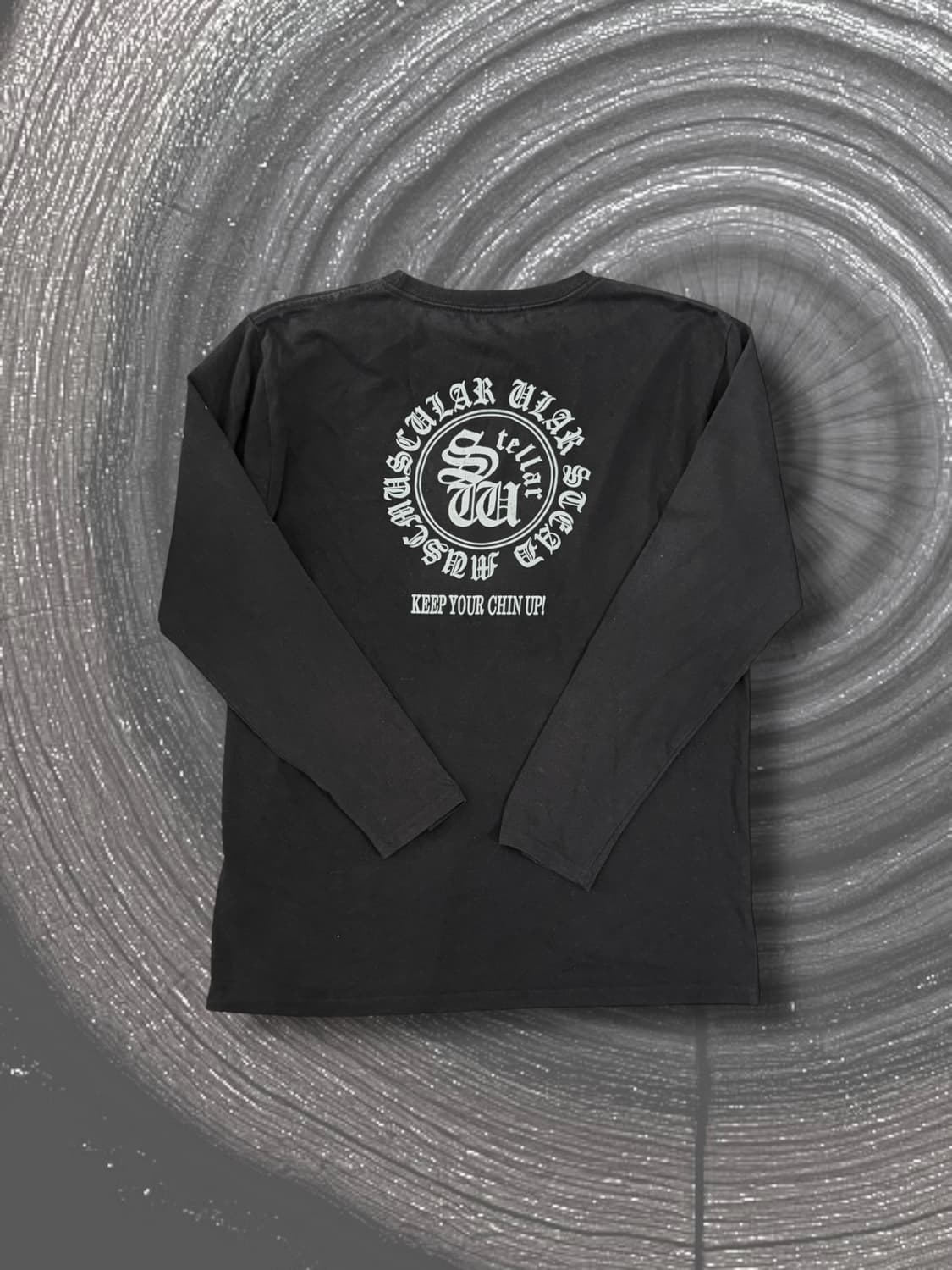 T-GRAPHICS 레터링 프린팅 블랙 긴팔티 상품이미지1