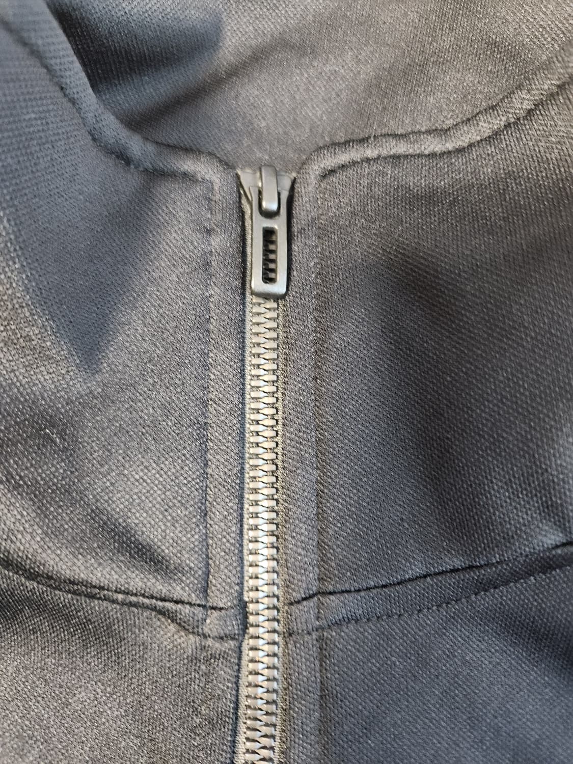 아디다스 트랙탑 TIRO TS 집업 저지 사이즈105 xl

여러 중고사 상품이미지5