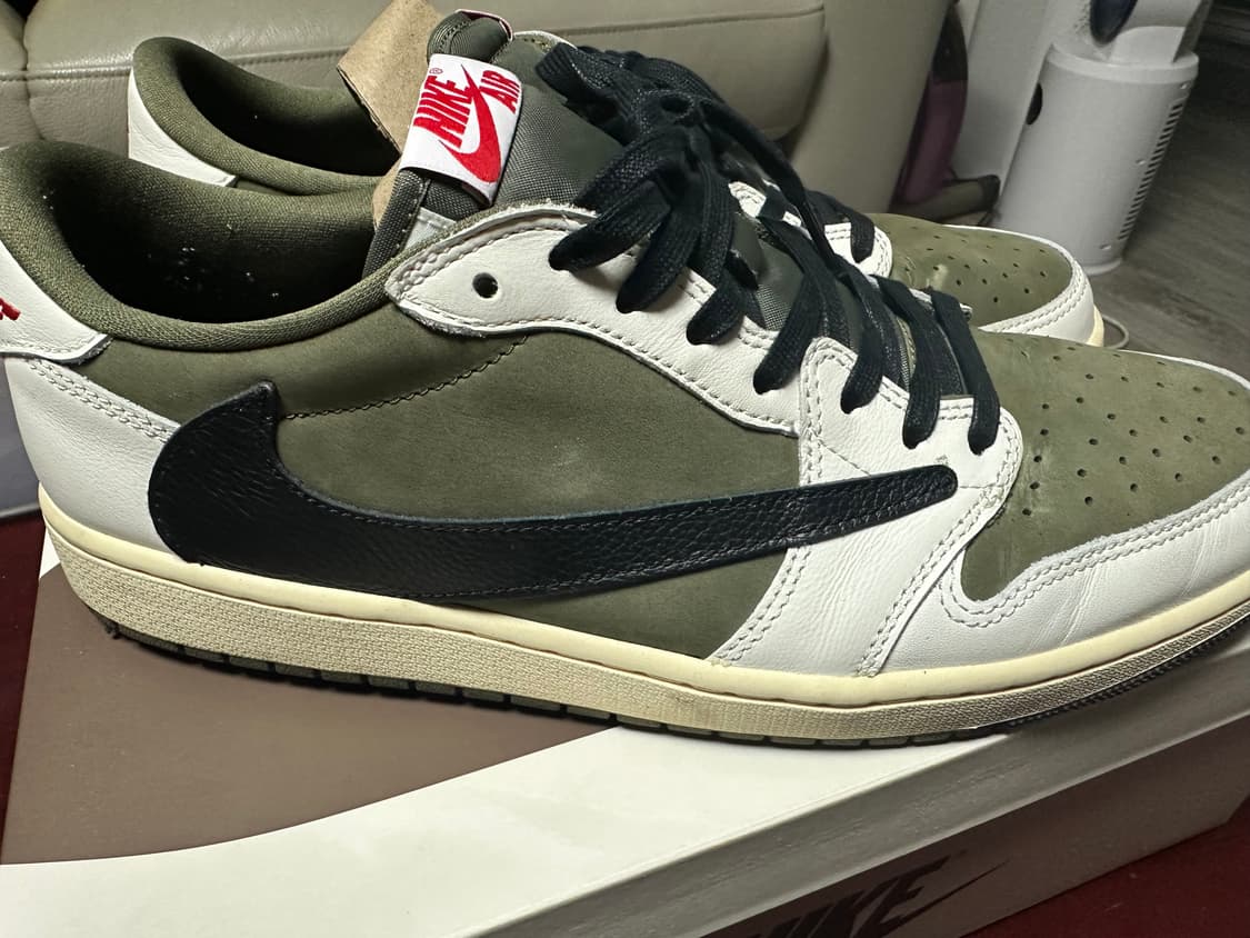 트레비스 스캇 로우 리버스 올리브 310 상품이미지1