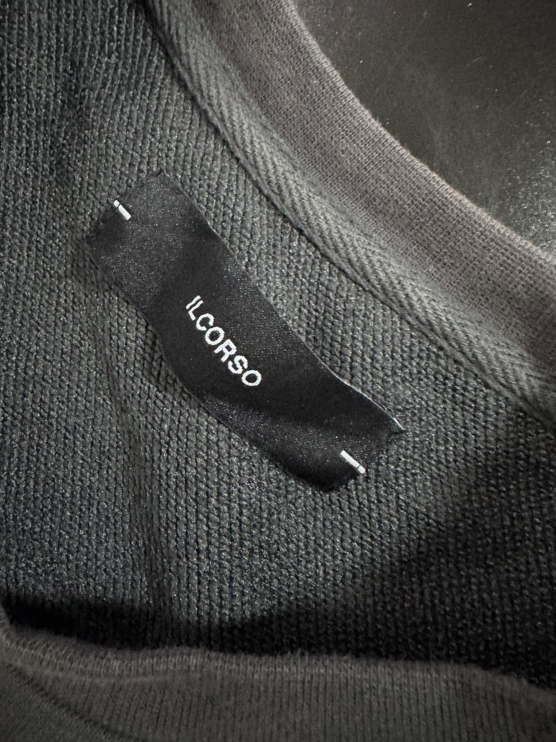 일꼬르소 21년도 프린팅 스웻 맨투맨 L 상품이미지3