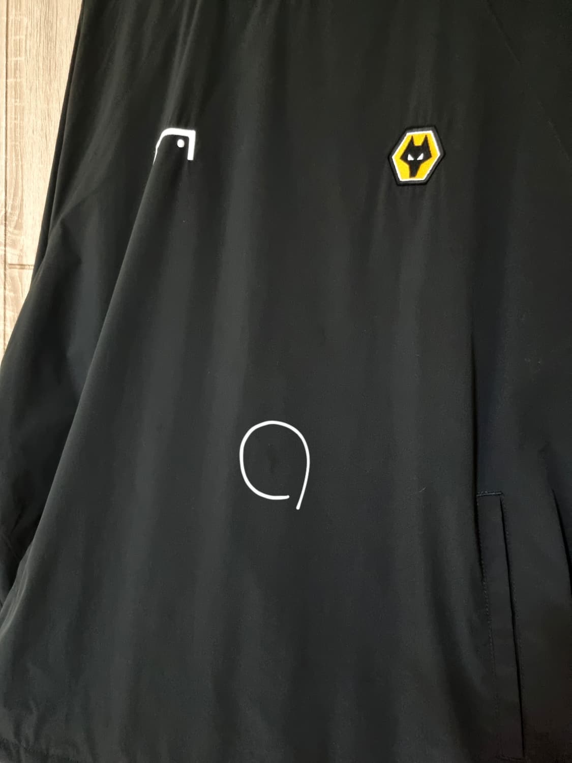 골스튜디오 X 울버햄튼 웜업 아노락 상품이미지8