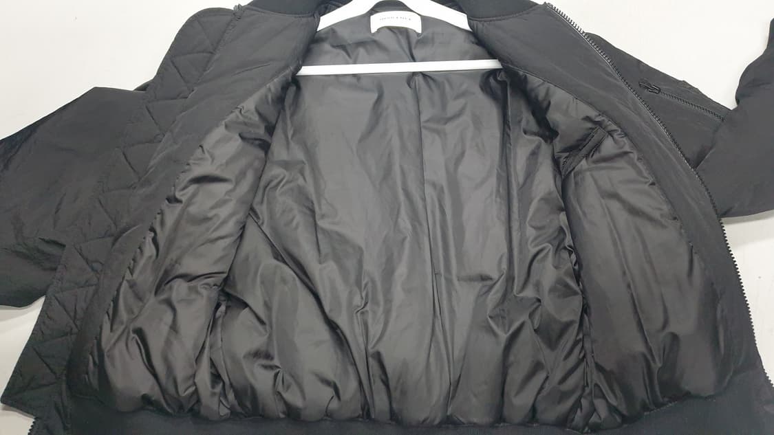 인사일런스 블랙 봄버 자켓 상품이미지6