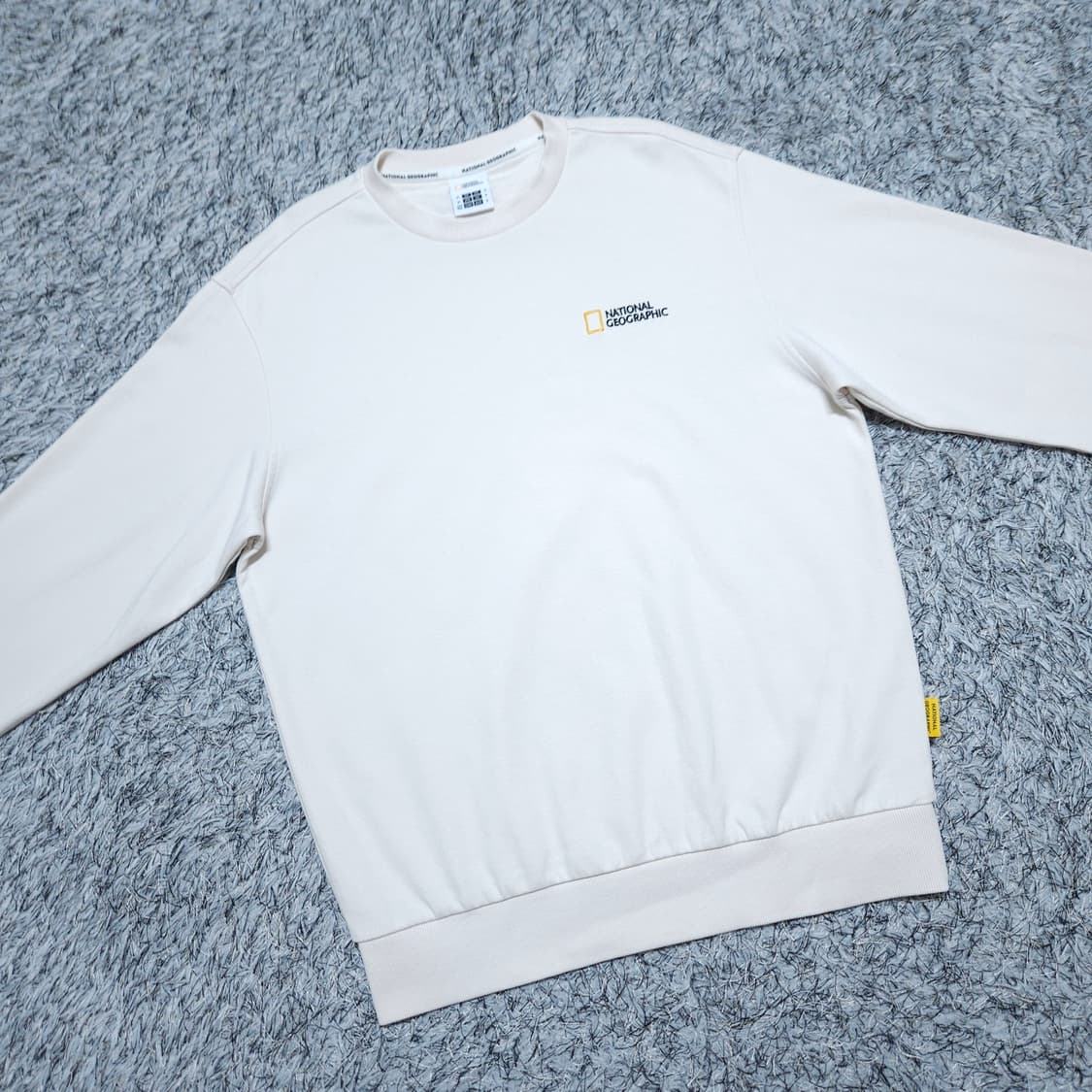 내셔널지오그래픽) M 남자 베이지 맨투맨티셔츠 / 왕눈이샵 상품이미지2