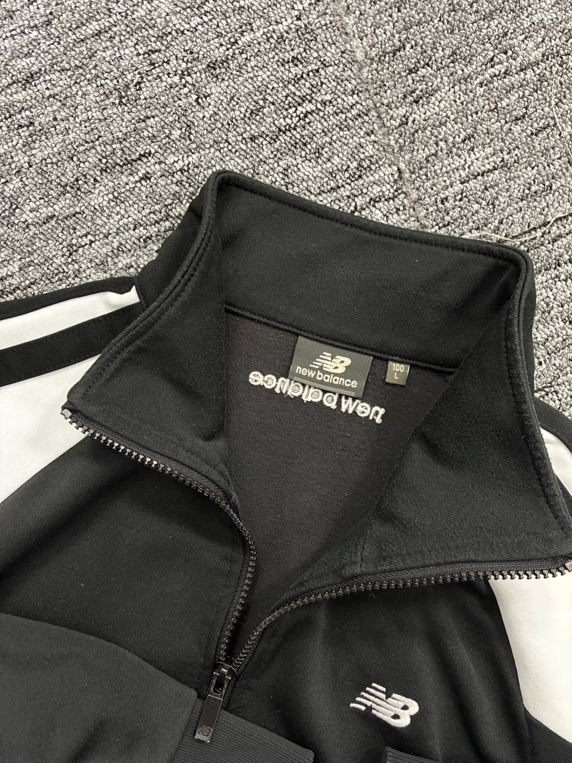 뉴발란스 블랙 화이트 트랙탑 져지 L 상품이미지5
