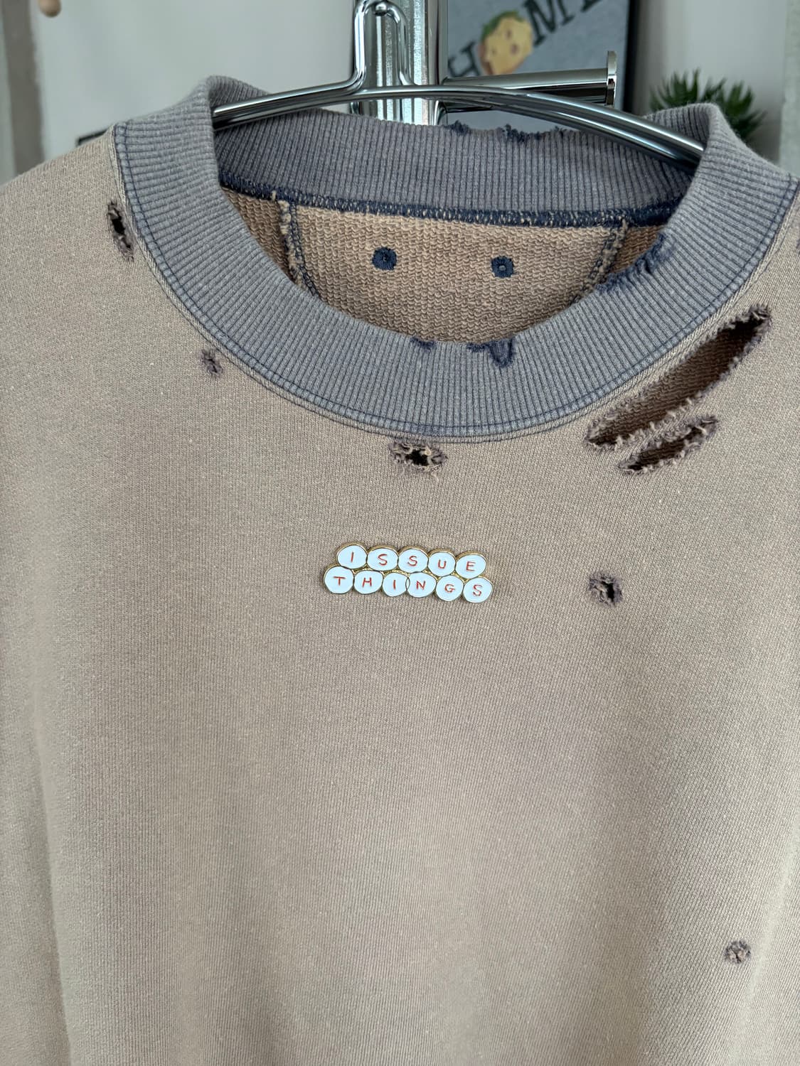 Issuethings 이슈띵즈 type56 데미지 스웻셔츠 상품이미지2