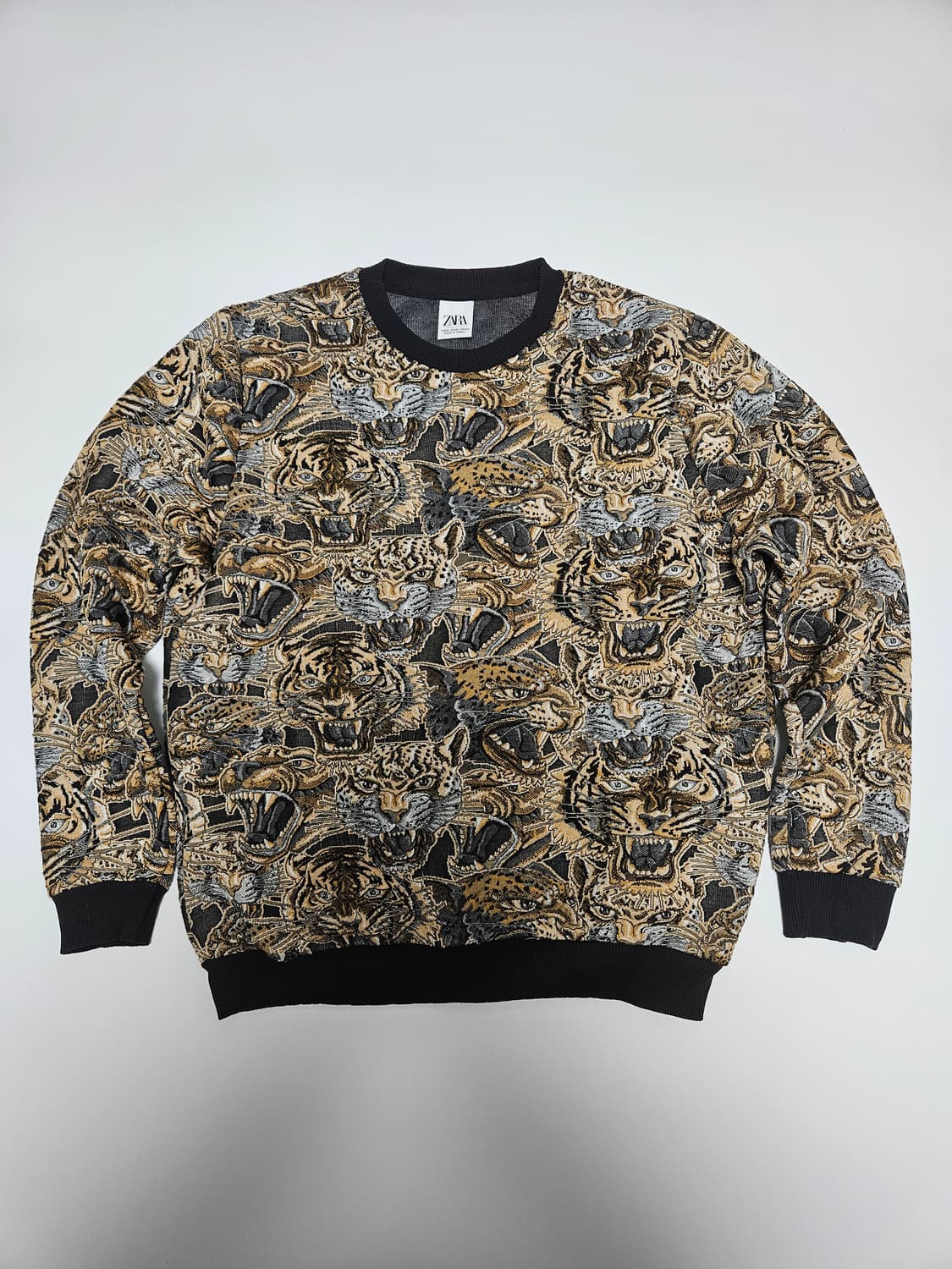 자라 범 무늬 맨투맨 상품이미지1