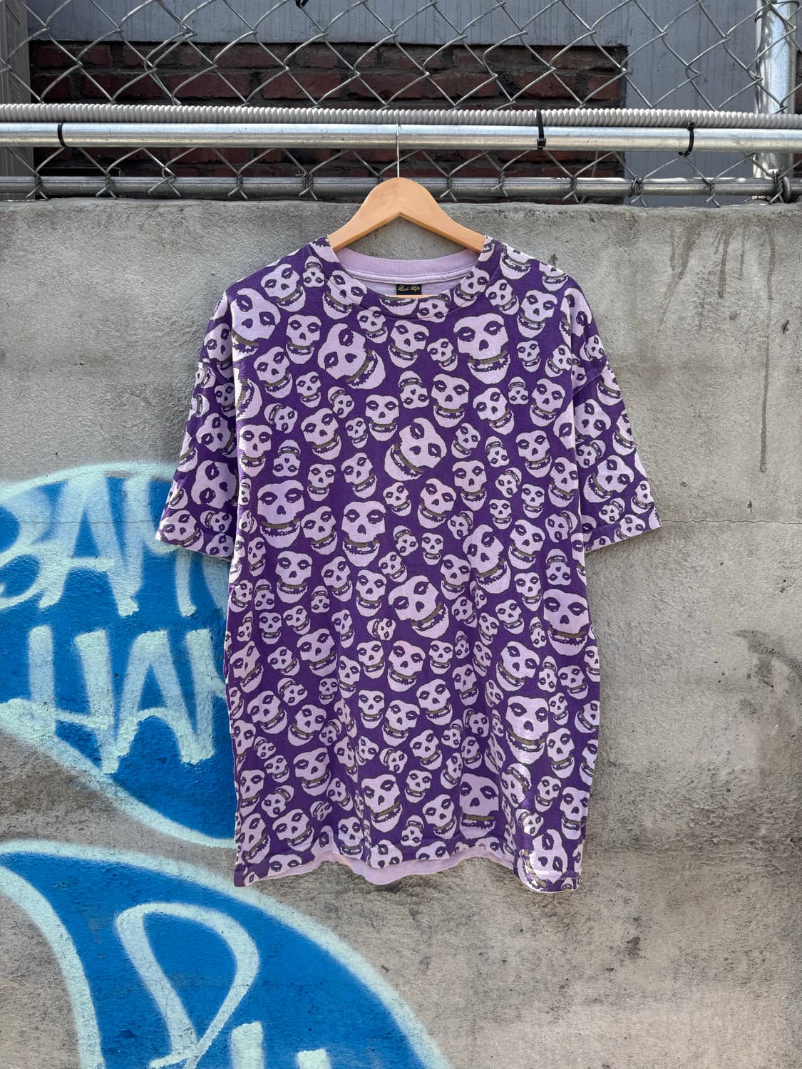Vtg Lush Life ‘Misfits Tee’ 상품이미지1
