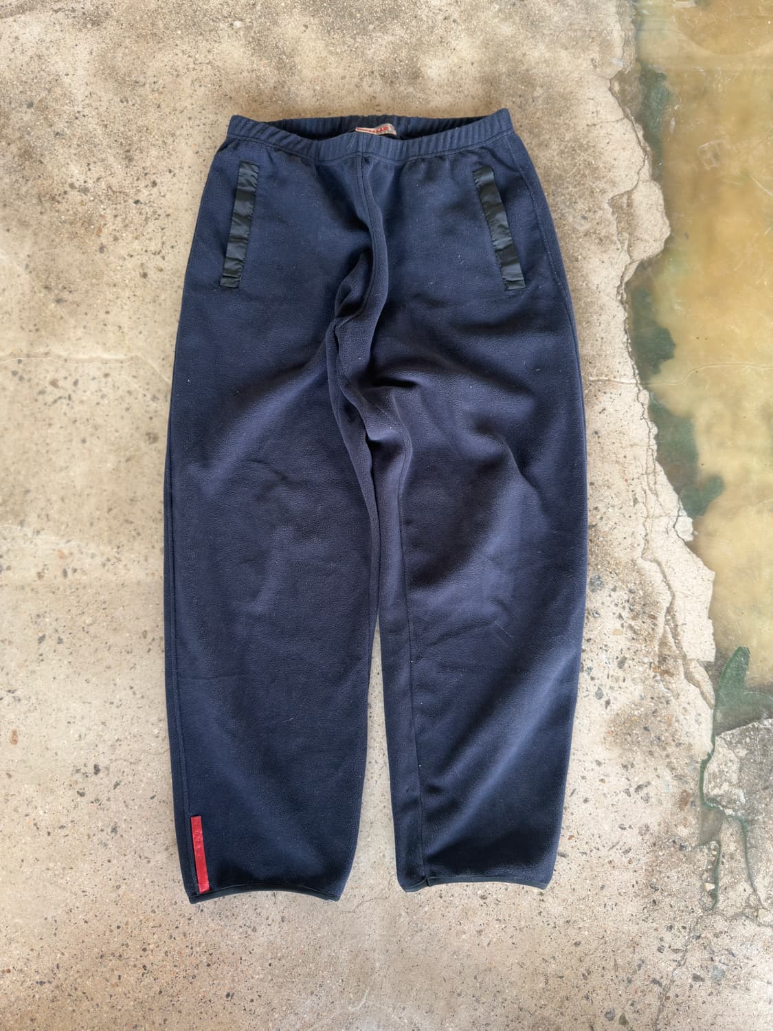 99aw 프라다 스포츠 플리스 팬츠 상품이미지1