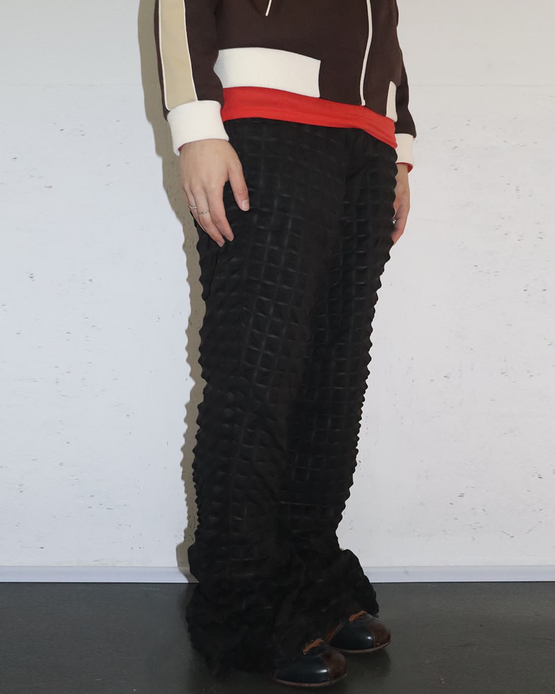 강혁 22SS 플레어 컷 비건 스웻 트라우저 상품이미지2