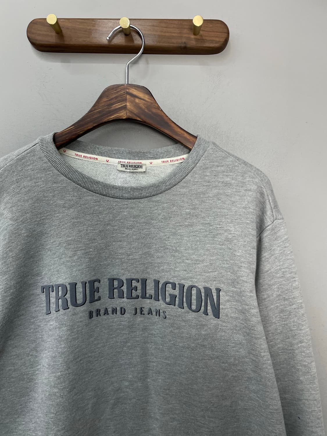 트루릴리전 미들로고 그레이 맨투맨 H1738 상품이미지3