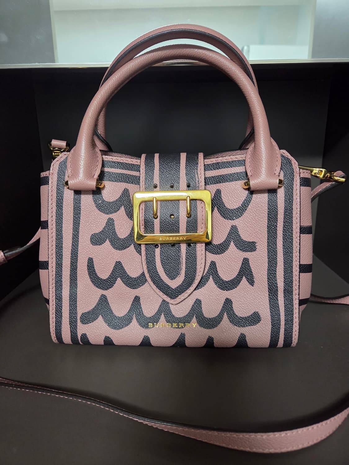 버버리 토트겸 크로스백  상품이미지1