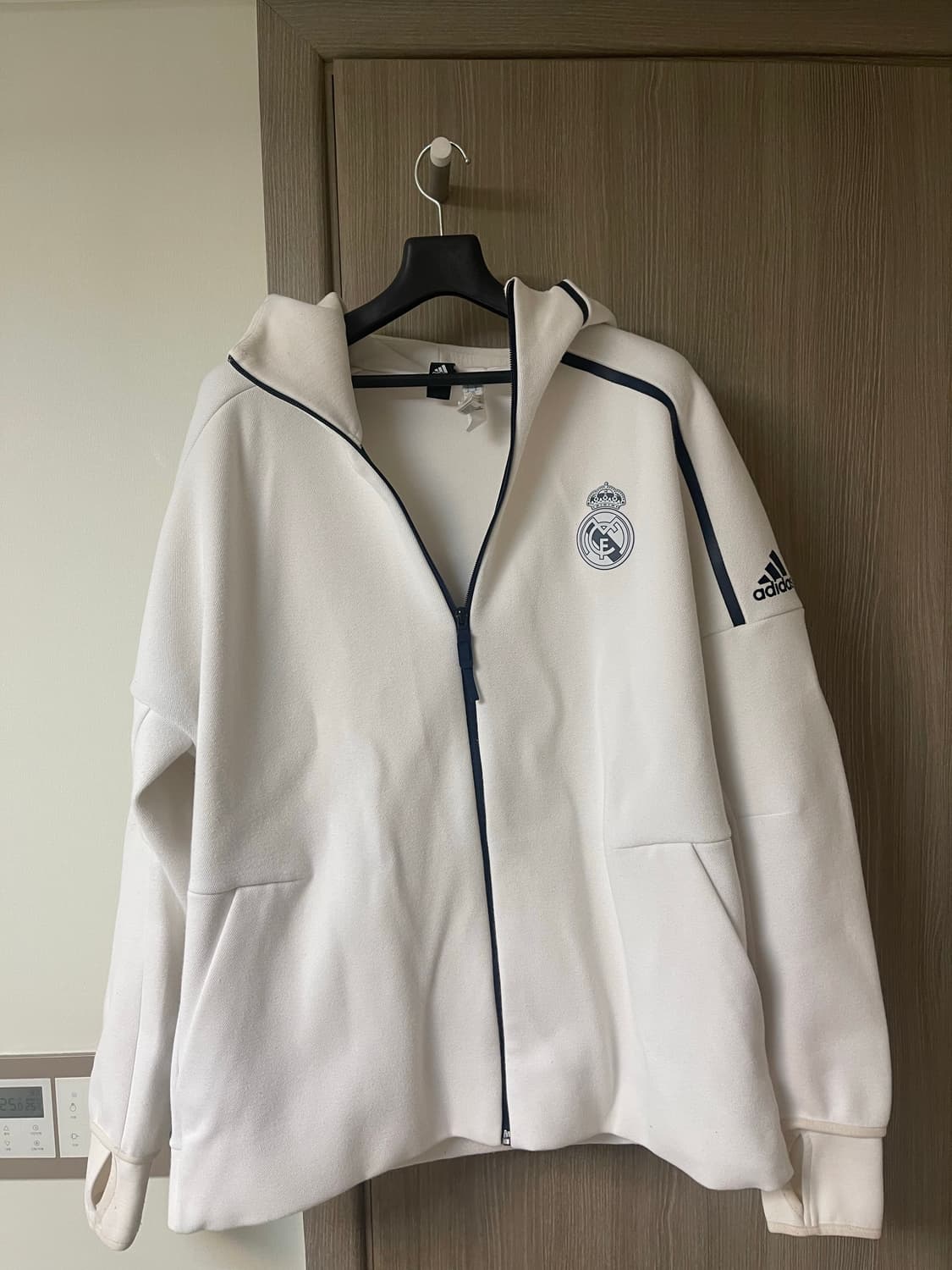 레알마드리드 후드집업 상품이미지1