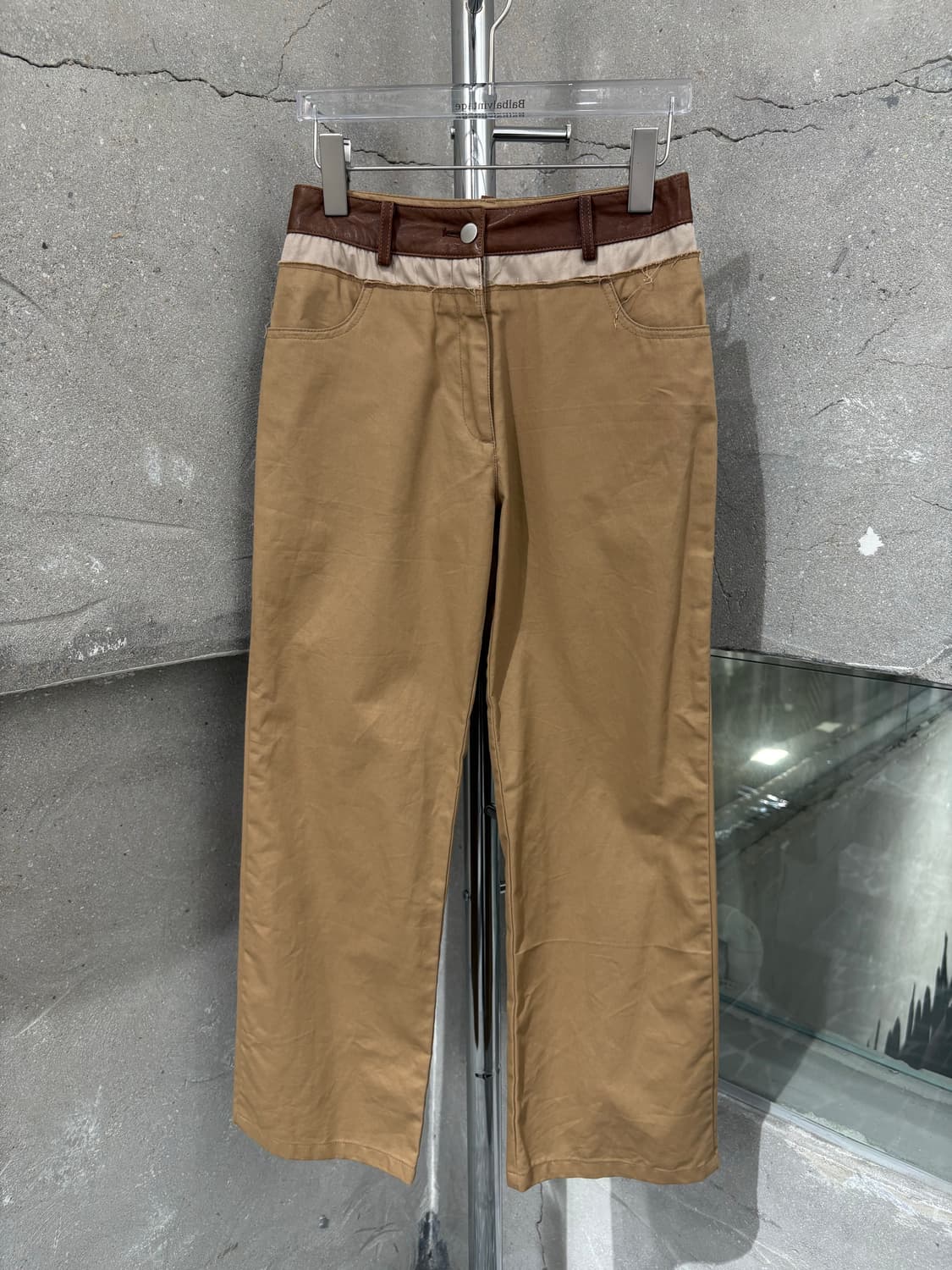 퍼버즈 레더 벨트 팬츠 상품이미지1