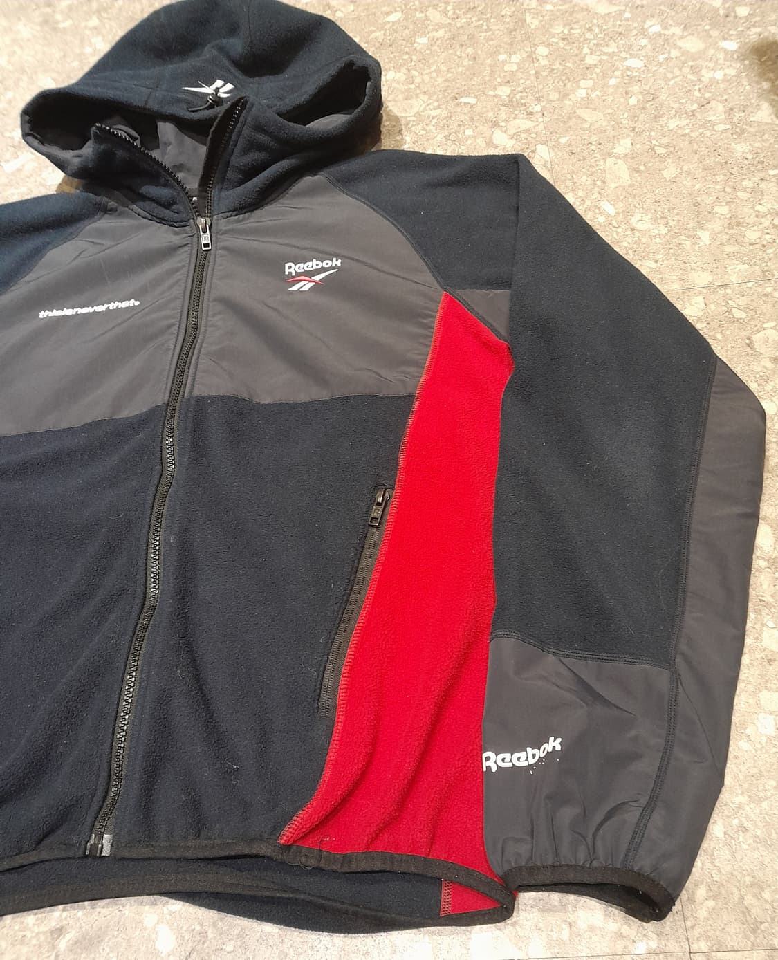 💥디스이즈네버댓 X 리복 후리스 트레이닝 후드 자켓 (M) 상품이미지3