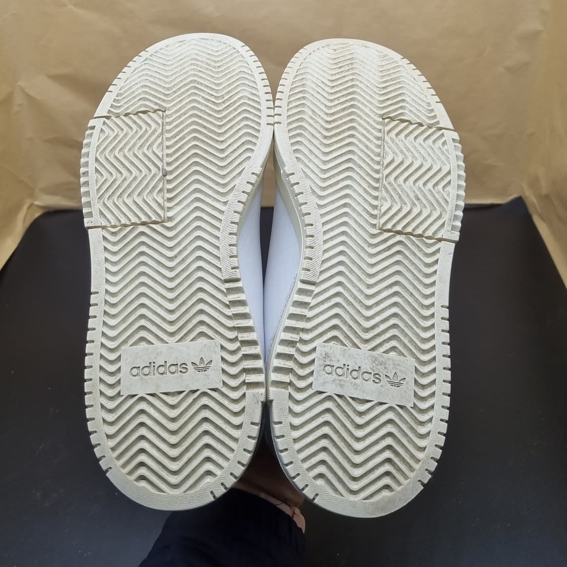 아디다스 슈퍼코트 프리미엄 운동화245  상품이미지3