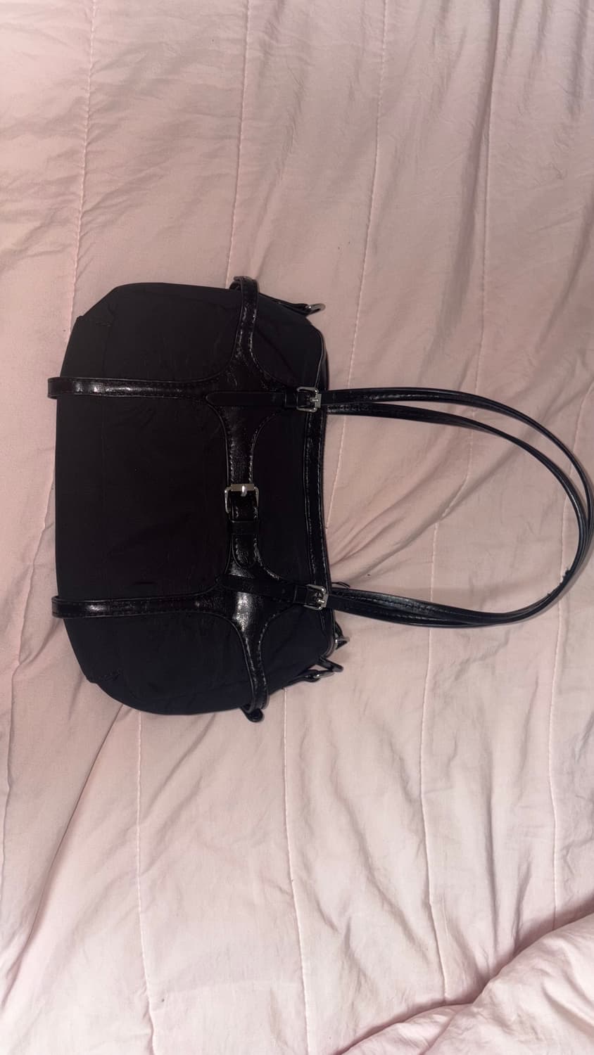 자라 버클 나일론 숄더백 상품이미지2