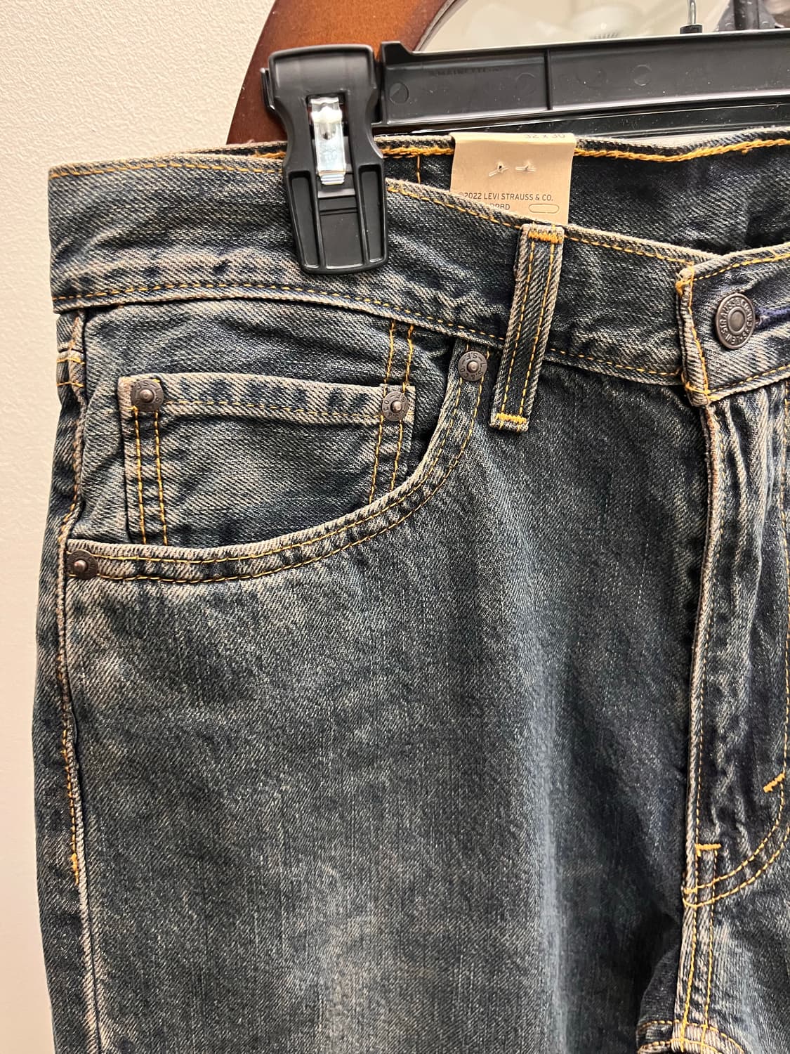 [새상품/W32] 리바이스 555 릴렉스 스트레이트 흑청 (브라운 안감) 상품이미지4