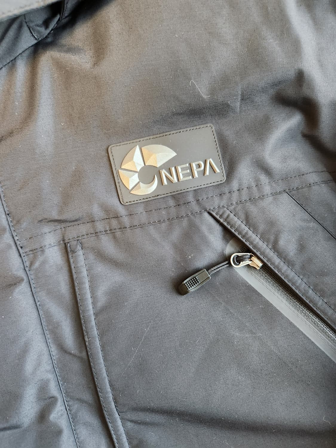 네파 알라스카 헤비다운 자켓 덕다운 패딩 점퍼 사이즈xl

정가 6900 상품이미지2