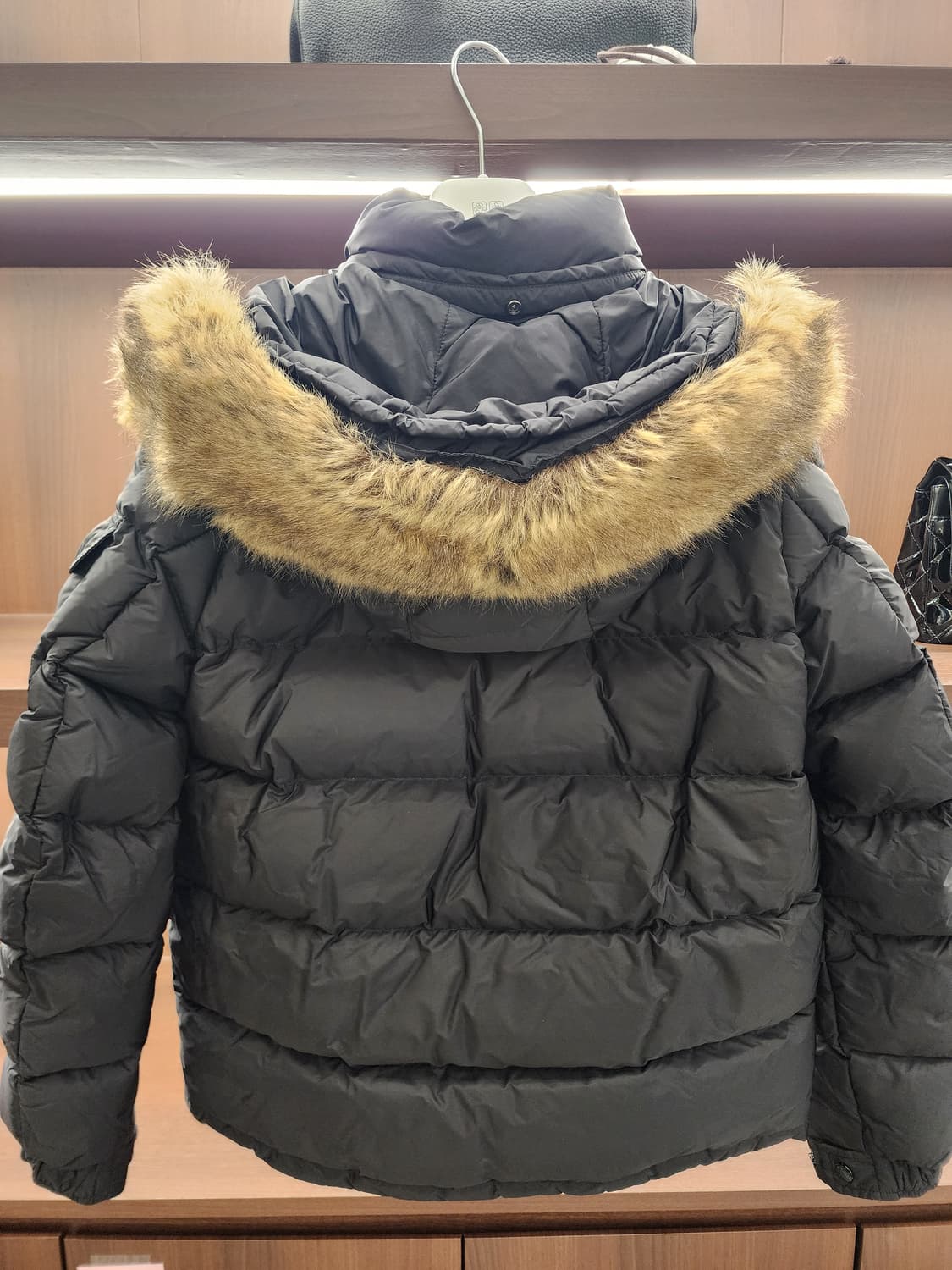 몽클레어 마야프 남성 숏 패딩 3 상품이미지2