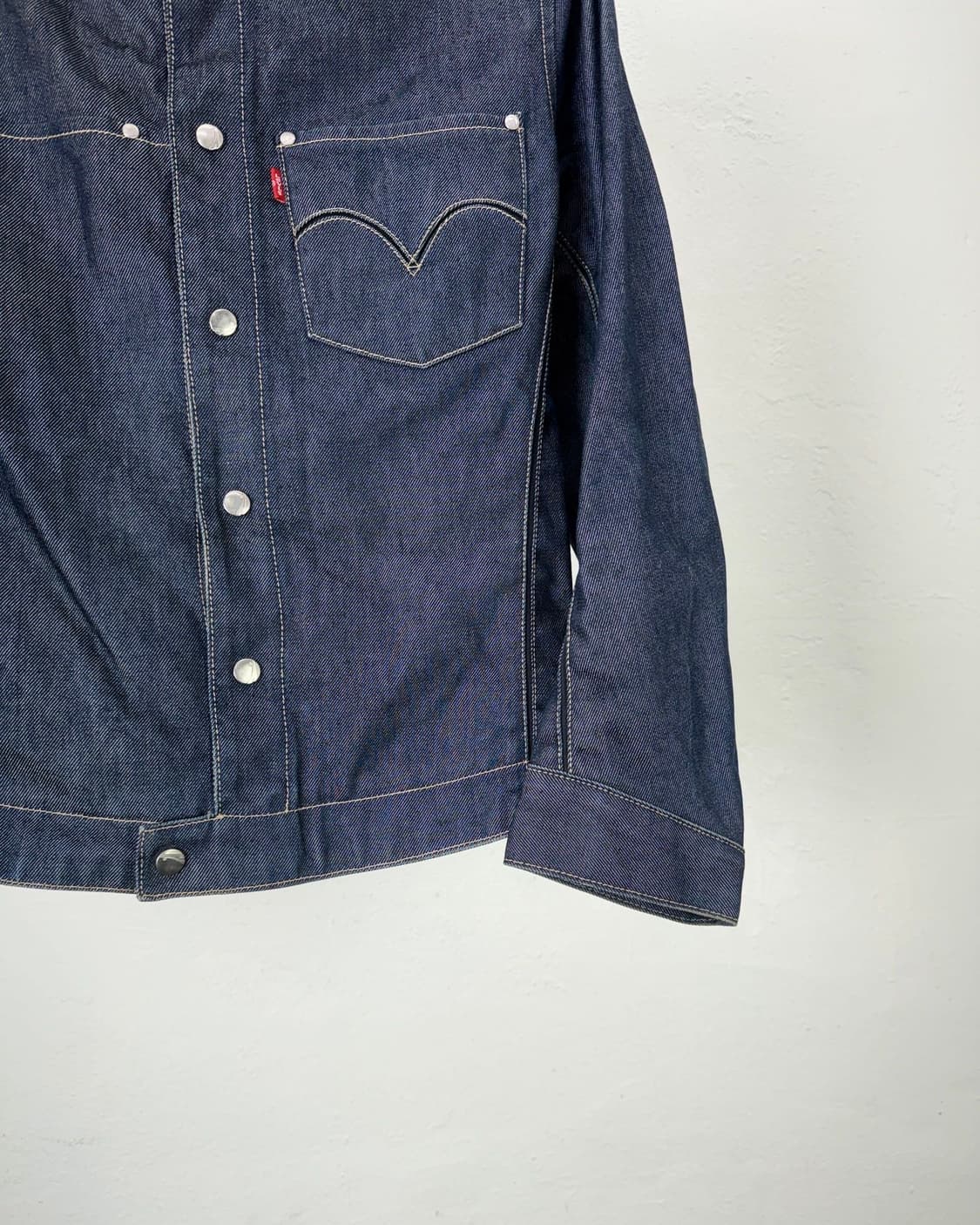 리바이스 엔지니어드 흑청 데님 트러커 자켓 상품이미지5