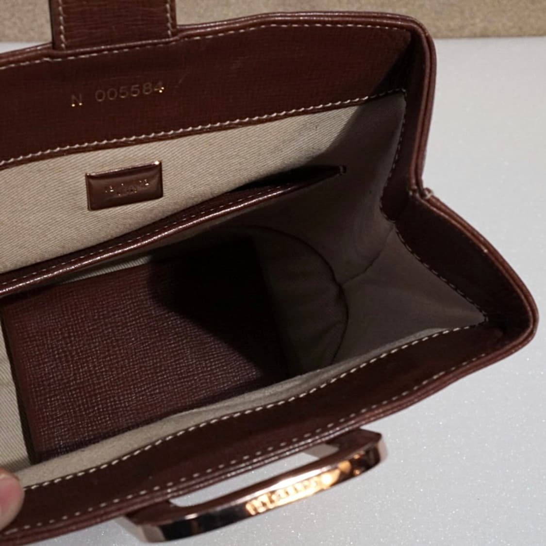 발렉스트라 빈티지 레더 스트랩 숄더백 상품이미지7