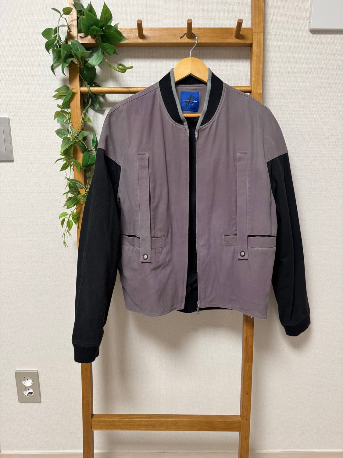 키코 코스타디노브 노발리스 봄버 S 상품이미지1