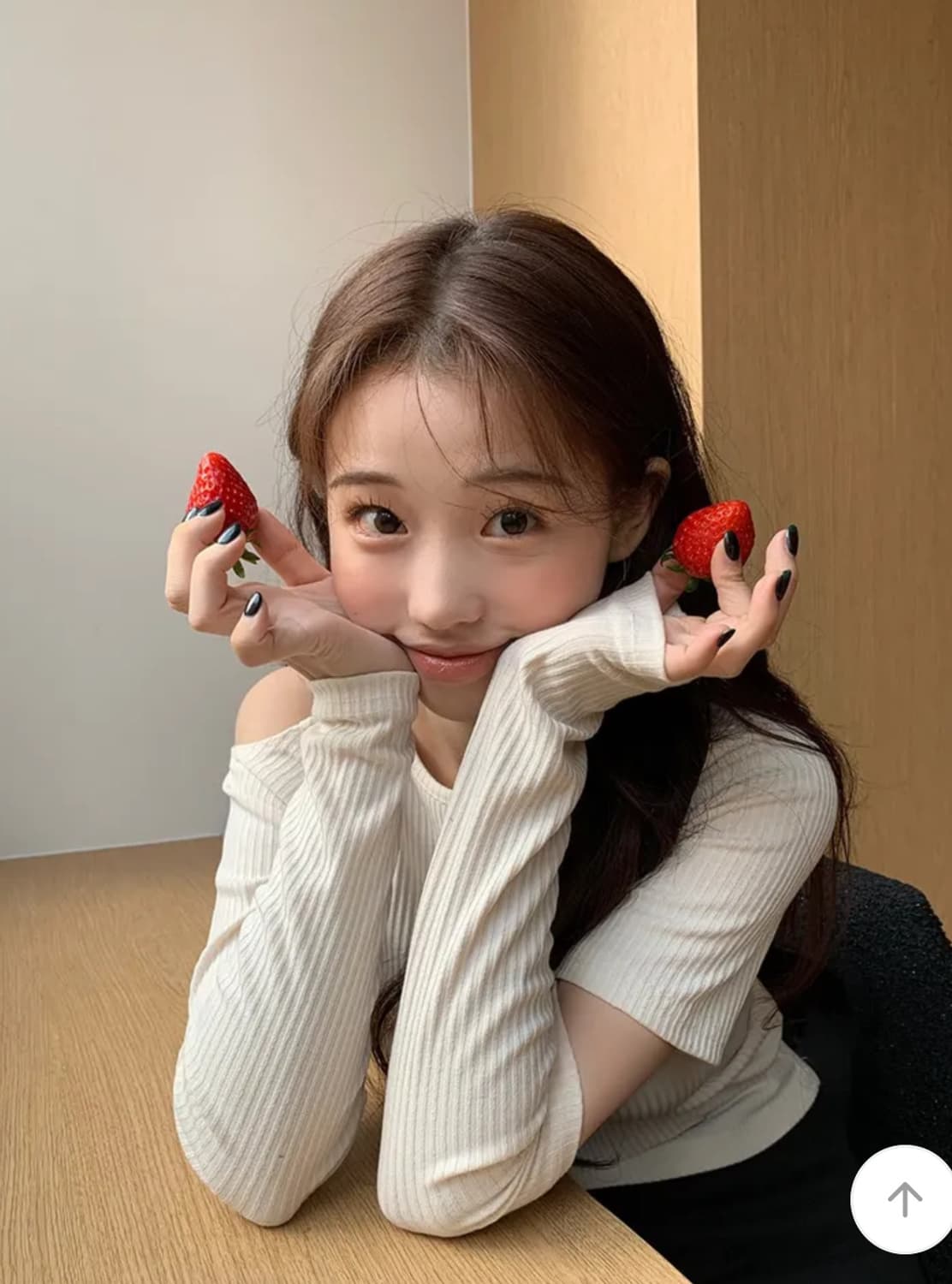 영앤리치 원오프텐션 컷아웃 티셔츠 아이보리 상품이미지2