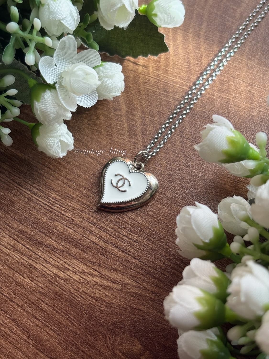 화이트) 샤넬 실버 하트 목걸이 상품이미지1