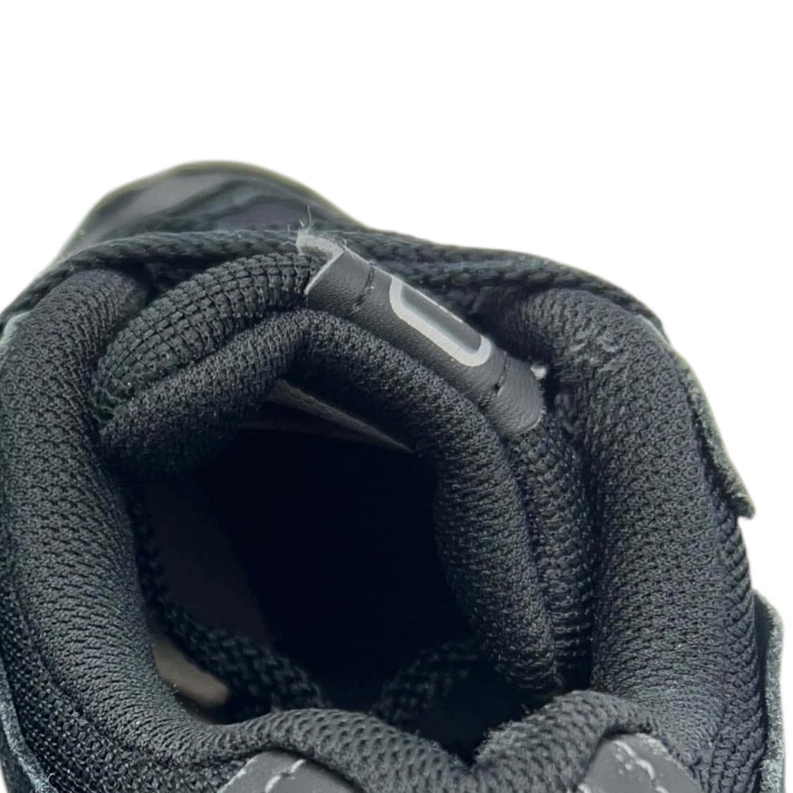 240 뉴발란스 1906D 프로텍션 팩 블랙 실버 메탈릭 상품이미지6