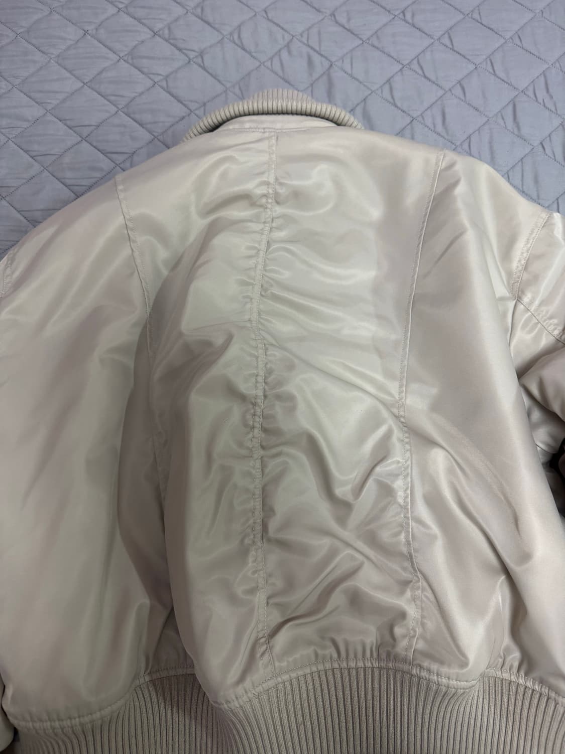 엘무드 비운의 역작 니트콤바인봄버자켓 베이지 상품이미지4