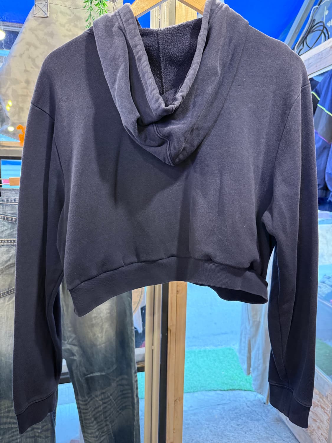 갭 네이비 크롭 후드티 상품이미지3