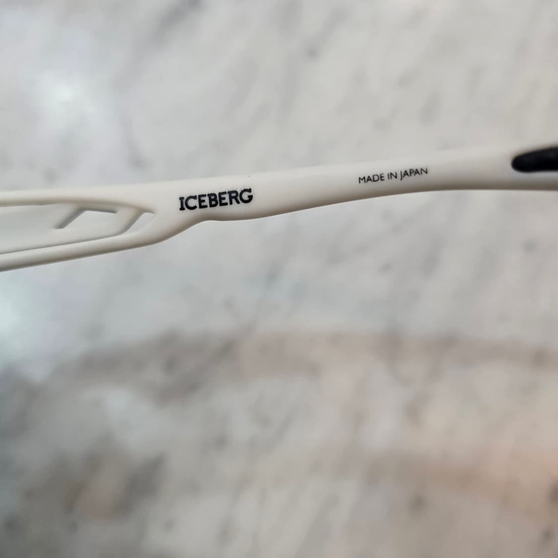 린다페로우 x 아이스버그 고글 6143 ICE/1/2 희귀템 상품이미지6